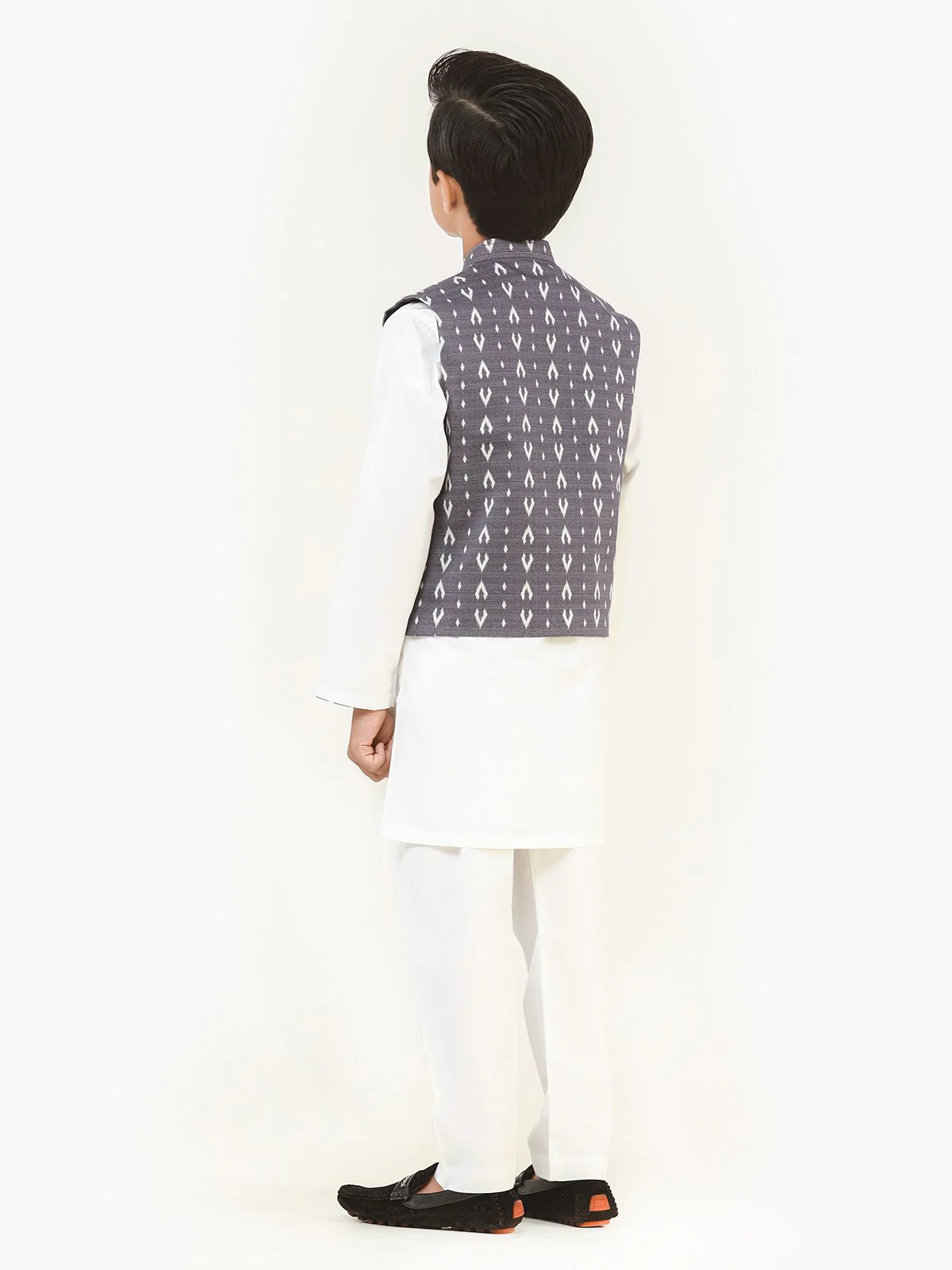 Boy's Grey & White Waist Coat Suit - EBTWCS22-25162 - Image 6