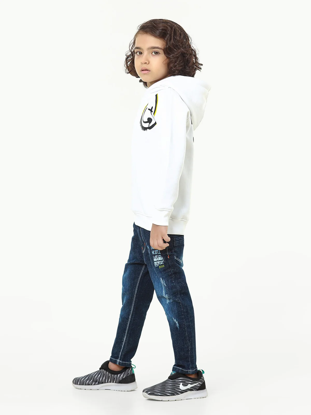 Boy's Off White Hoodie - EBTH22-008 - Image 7