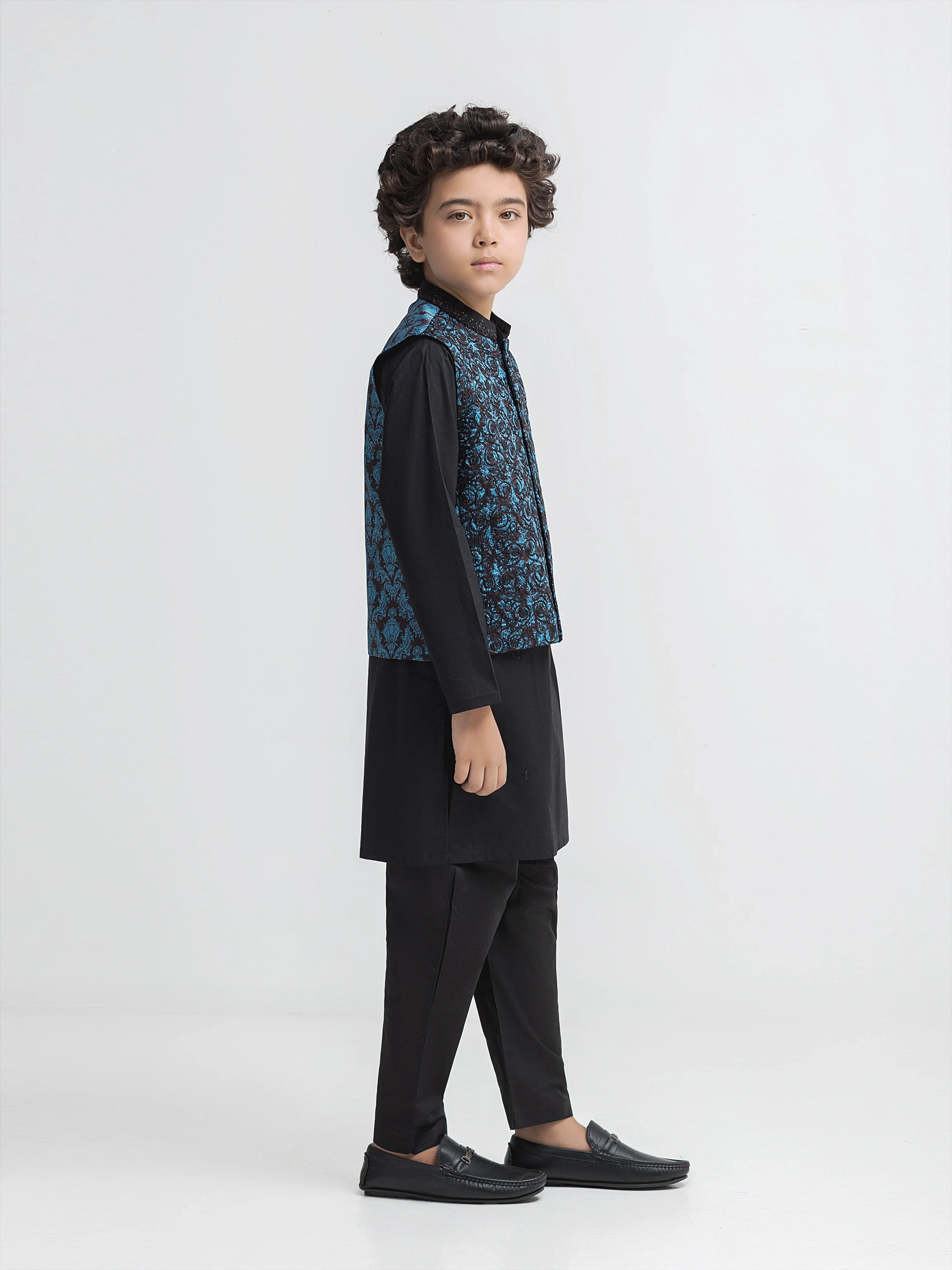 Boy's Black Waist Coat Suit - EBTWCSC5-050 - Image 4