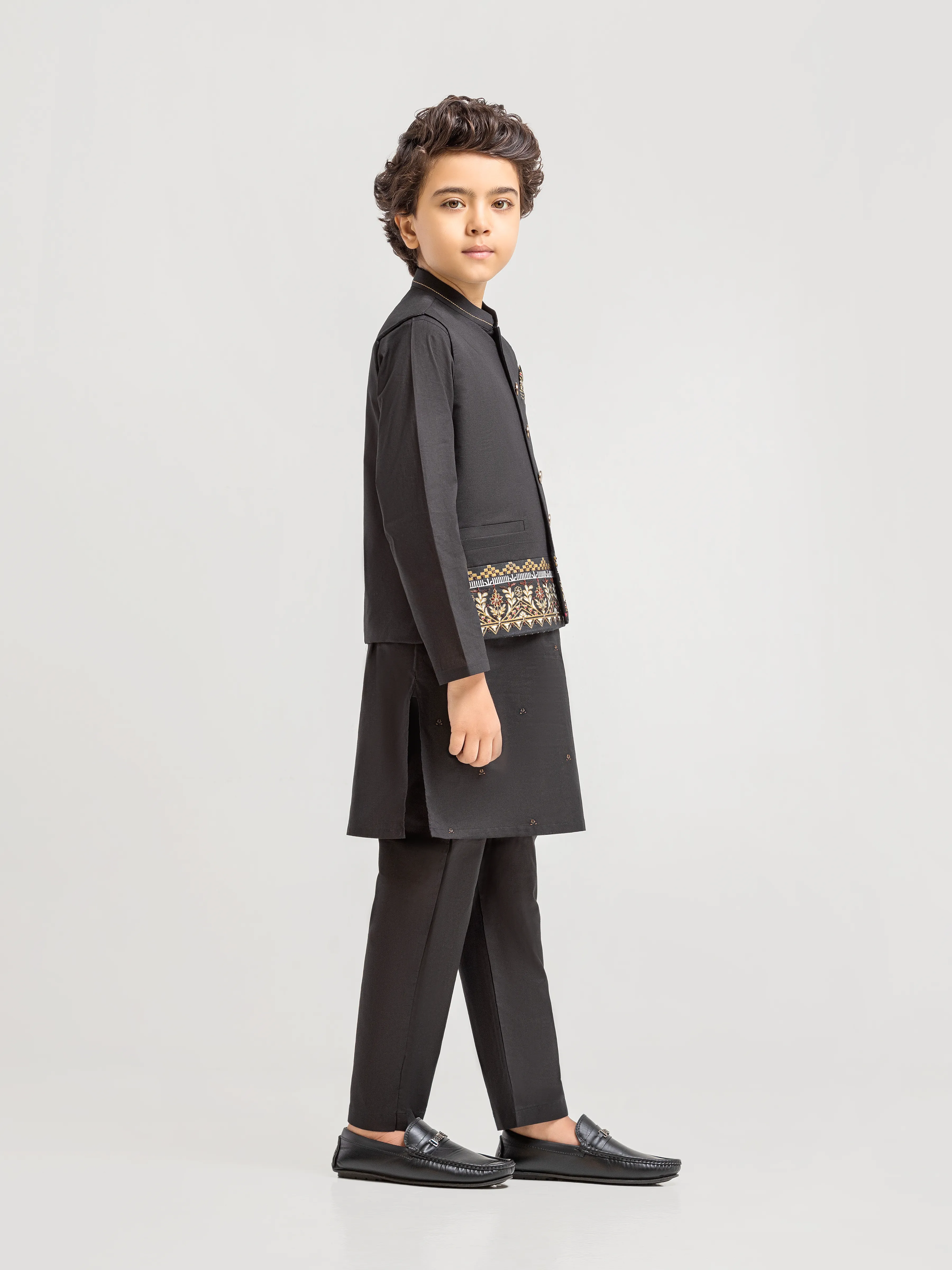 Boy's Black Waist Coat Suit - EBTWCSC5-052 - Image 4