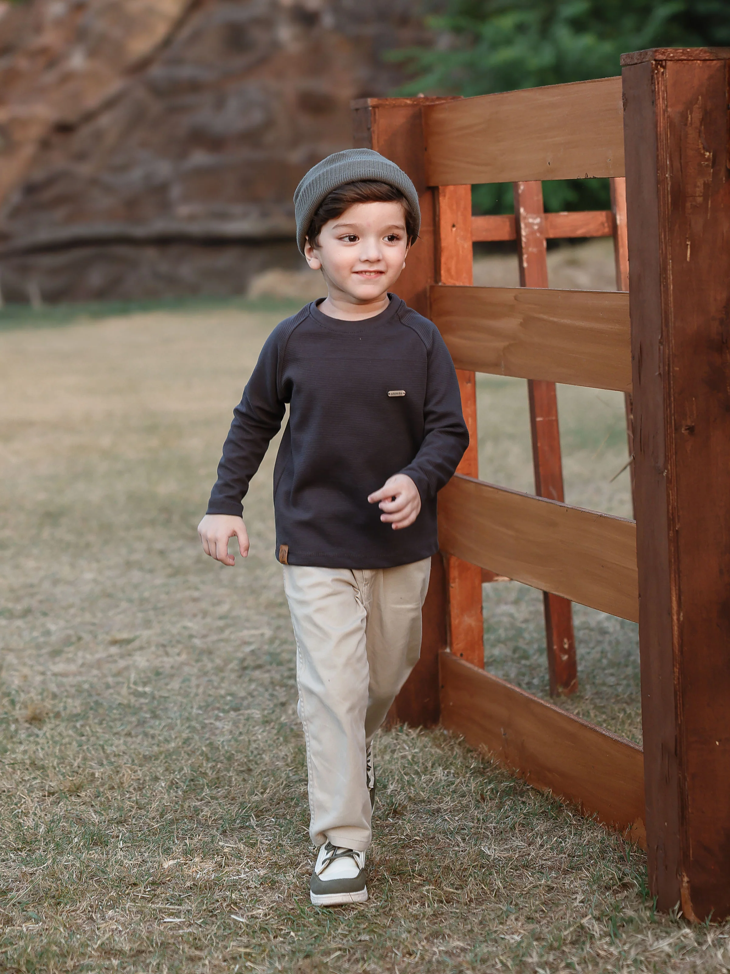 Boy's Charcoal Sweatshirt - EBTSS5-002
