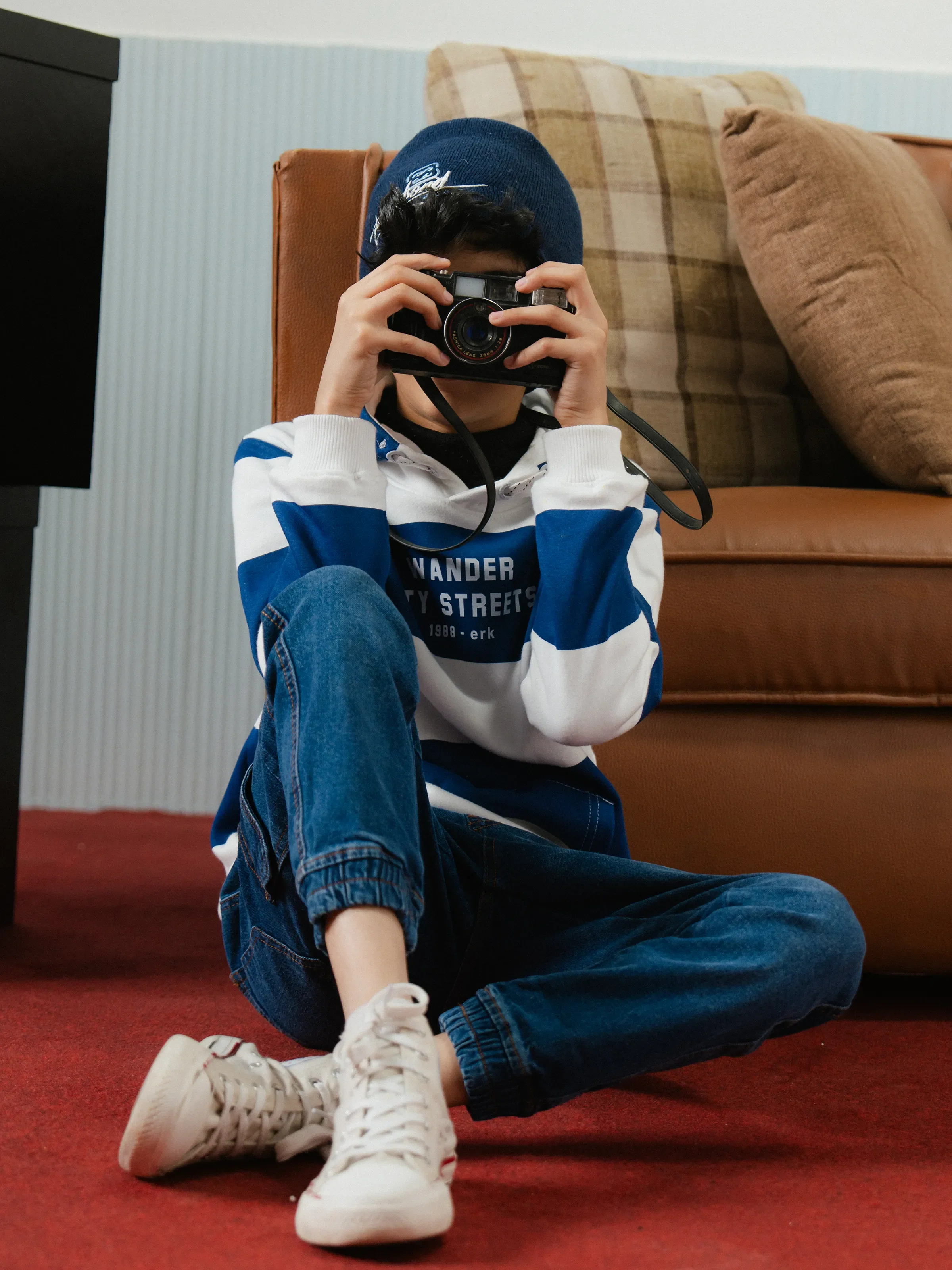 Boy's White & Navy Hoodie - EBTH24-019 - Image 2