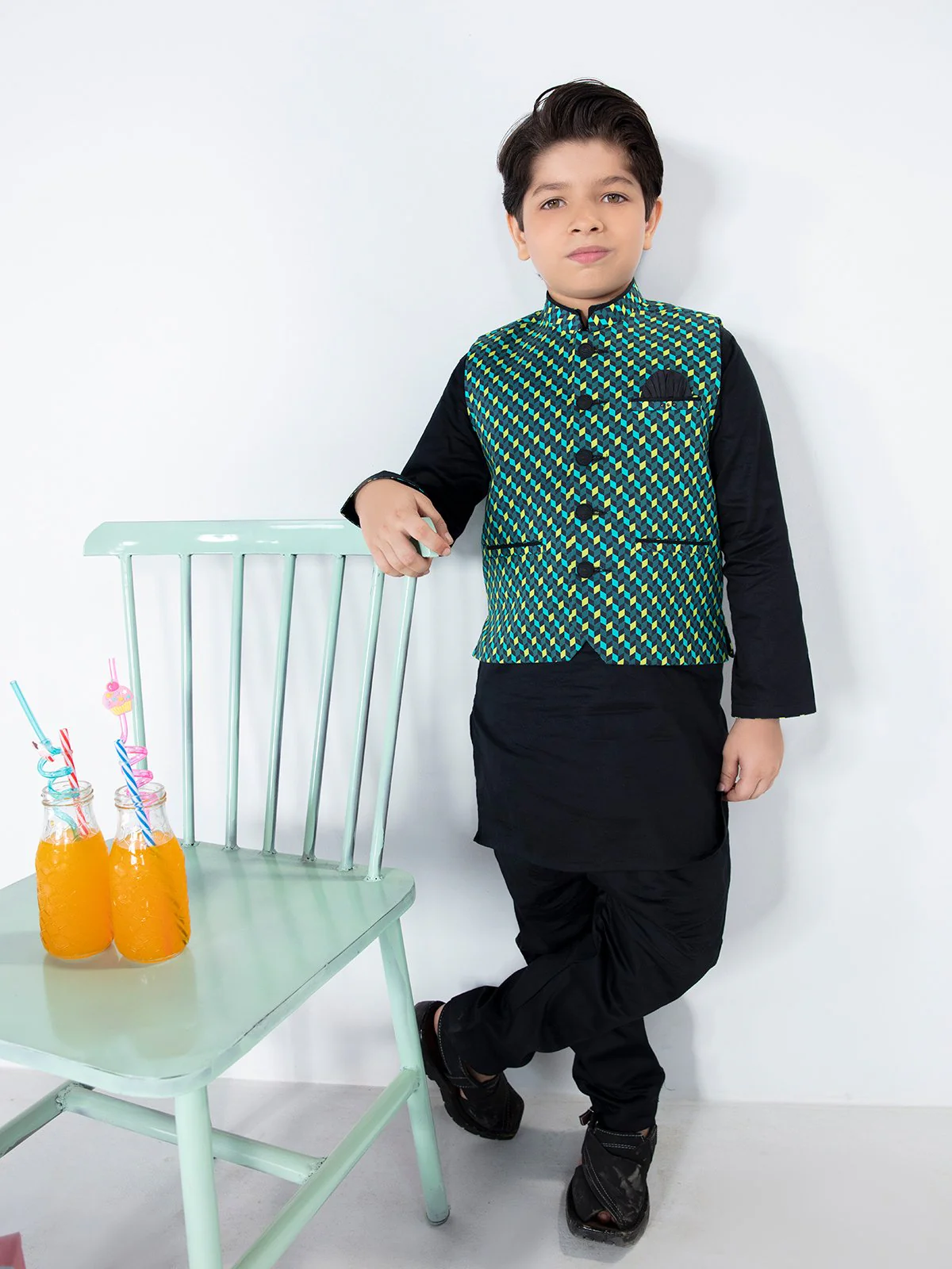 Boy's Green & Black Waist Coat Suit - EBTWCS21-25133 - Image 4