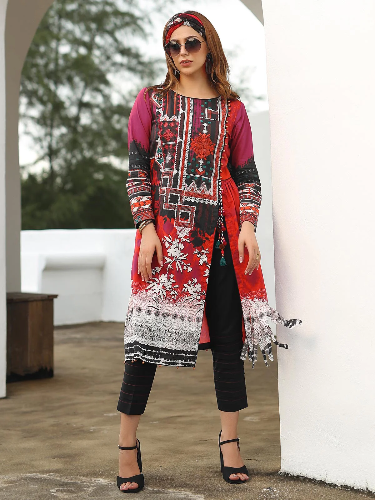 Unstitched Embroidered Cambric Suit - ELU19V4-19735