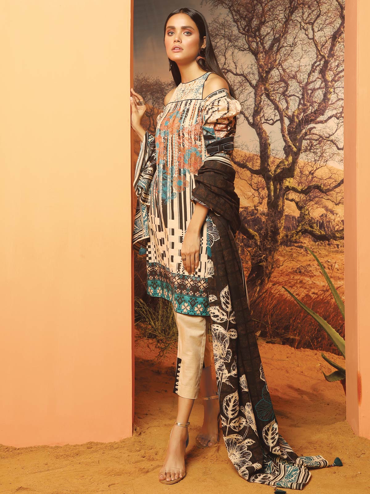 Unstitched Embroidered Khaddar Suit - ELU19W8-19843