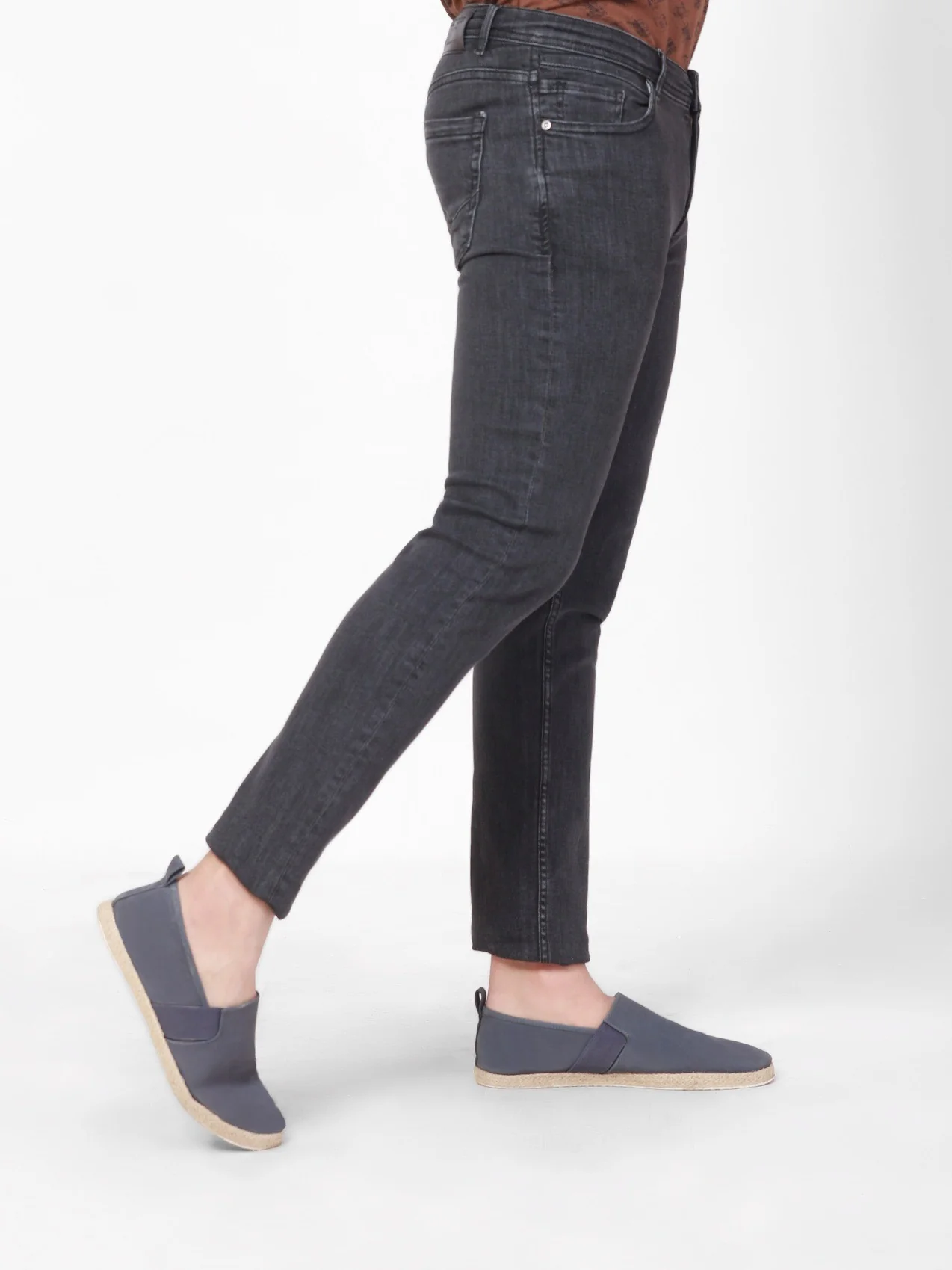 Men's Charcoal Jeans - EMBPD21-003 - Image 3