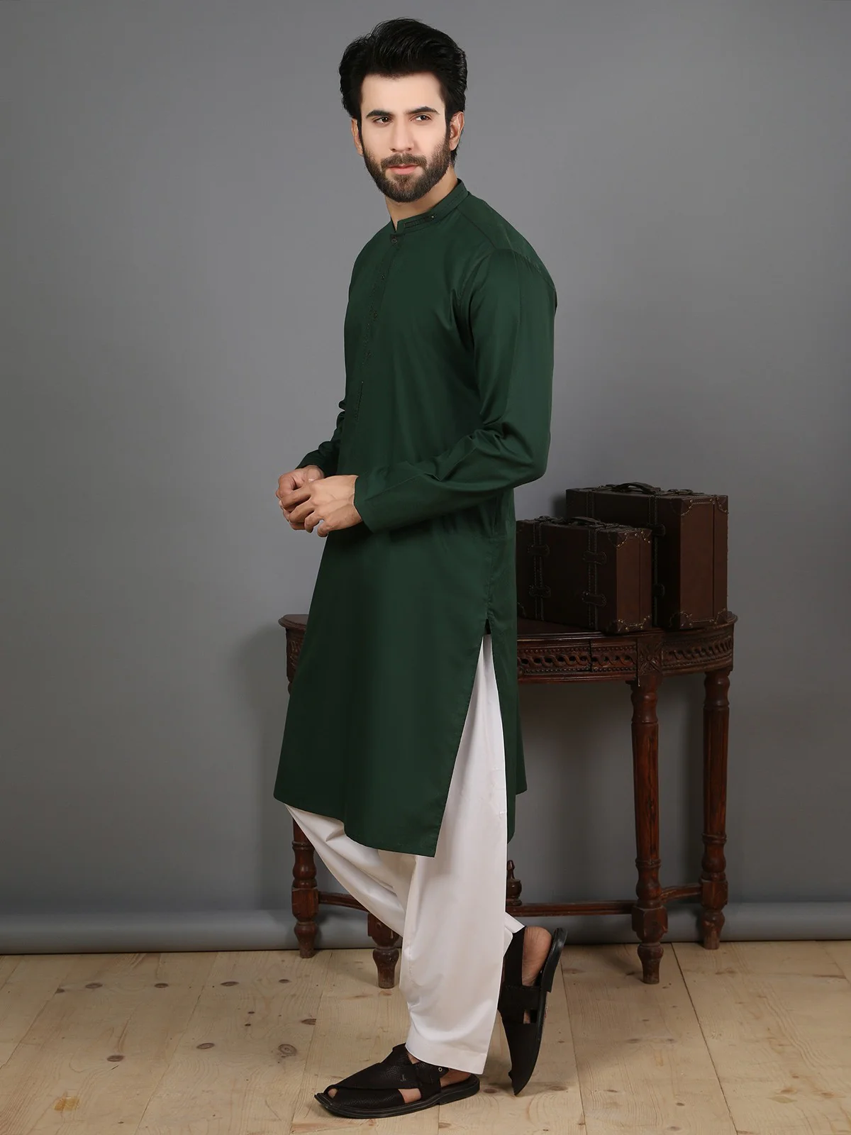 Men's Bottle Green Kurta - EMTK19S-9809 - Image 2