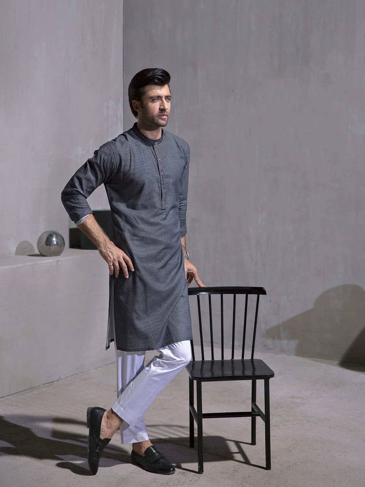 Men's Black Kurta - EMTK21S-99085 - Image 4