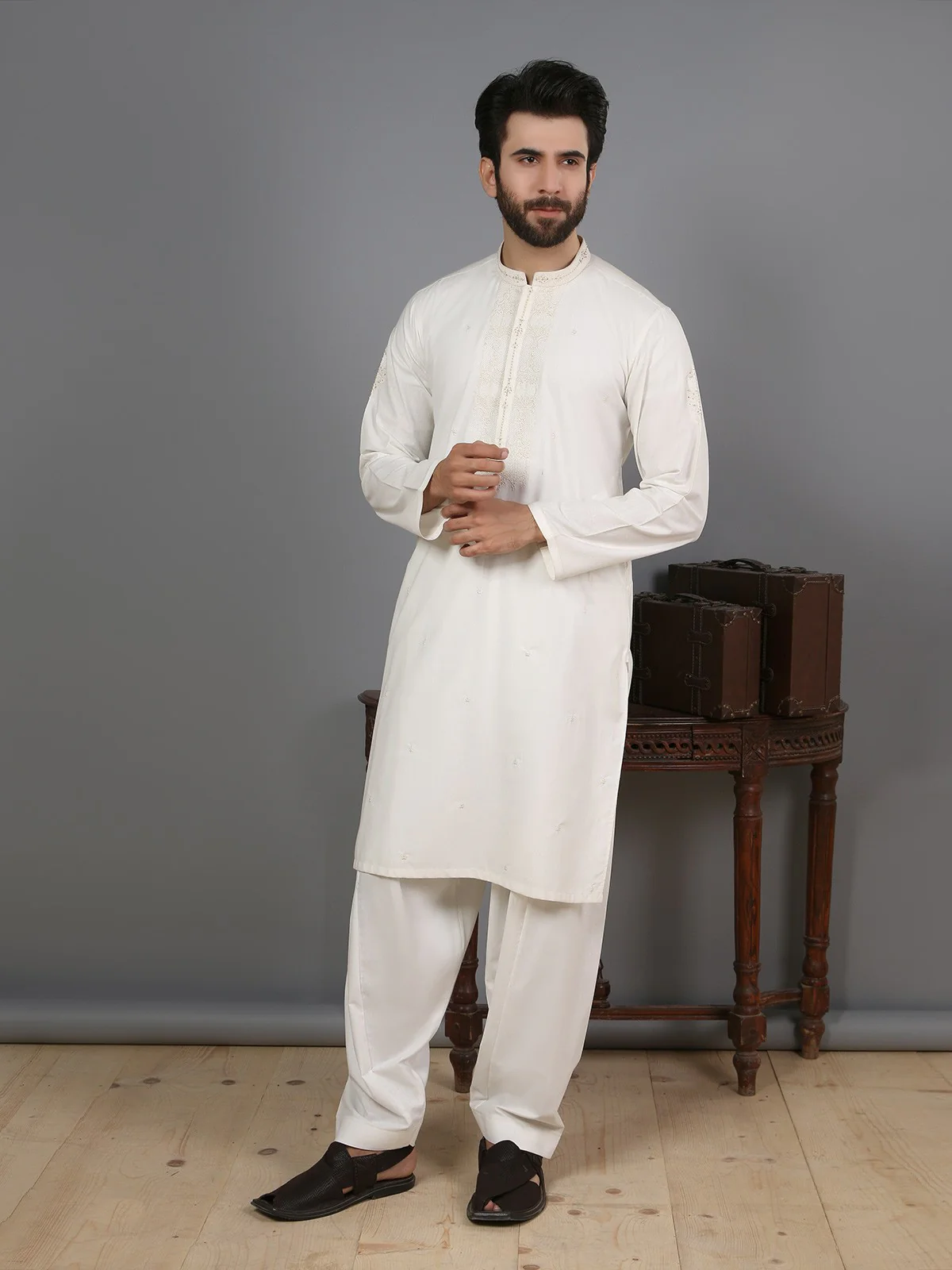 Men's Off White Shalwar Kameez Ceremonial - EMTSC19-040 - Image 4