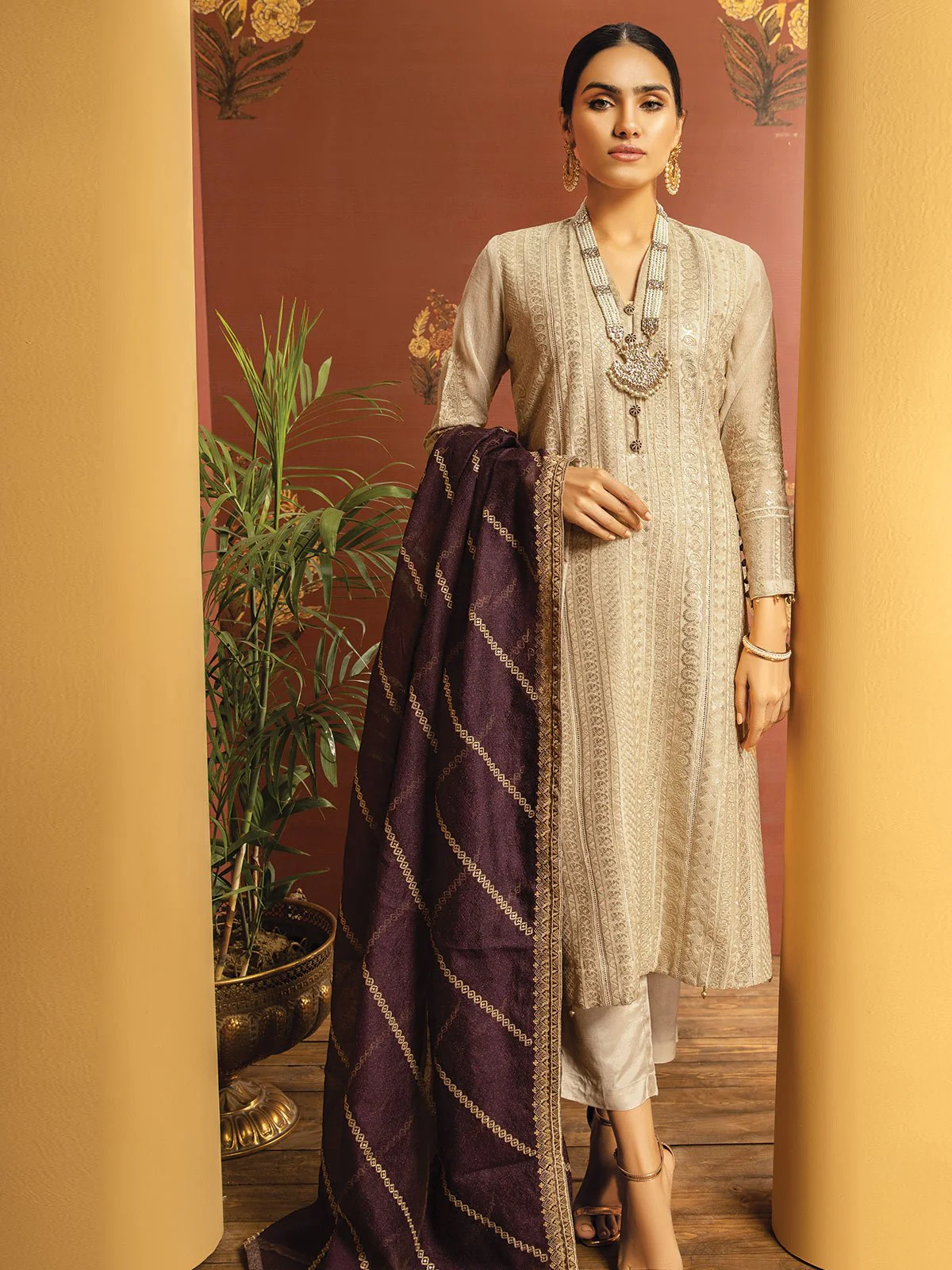 Unstitched Embroidered Viscose Suit - EWU20C2-20050