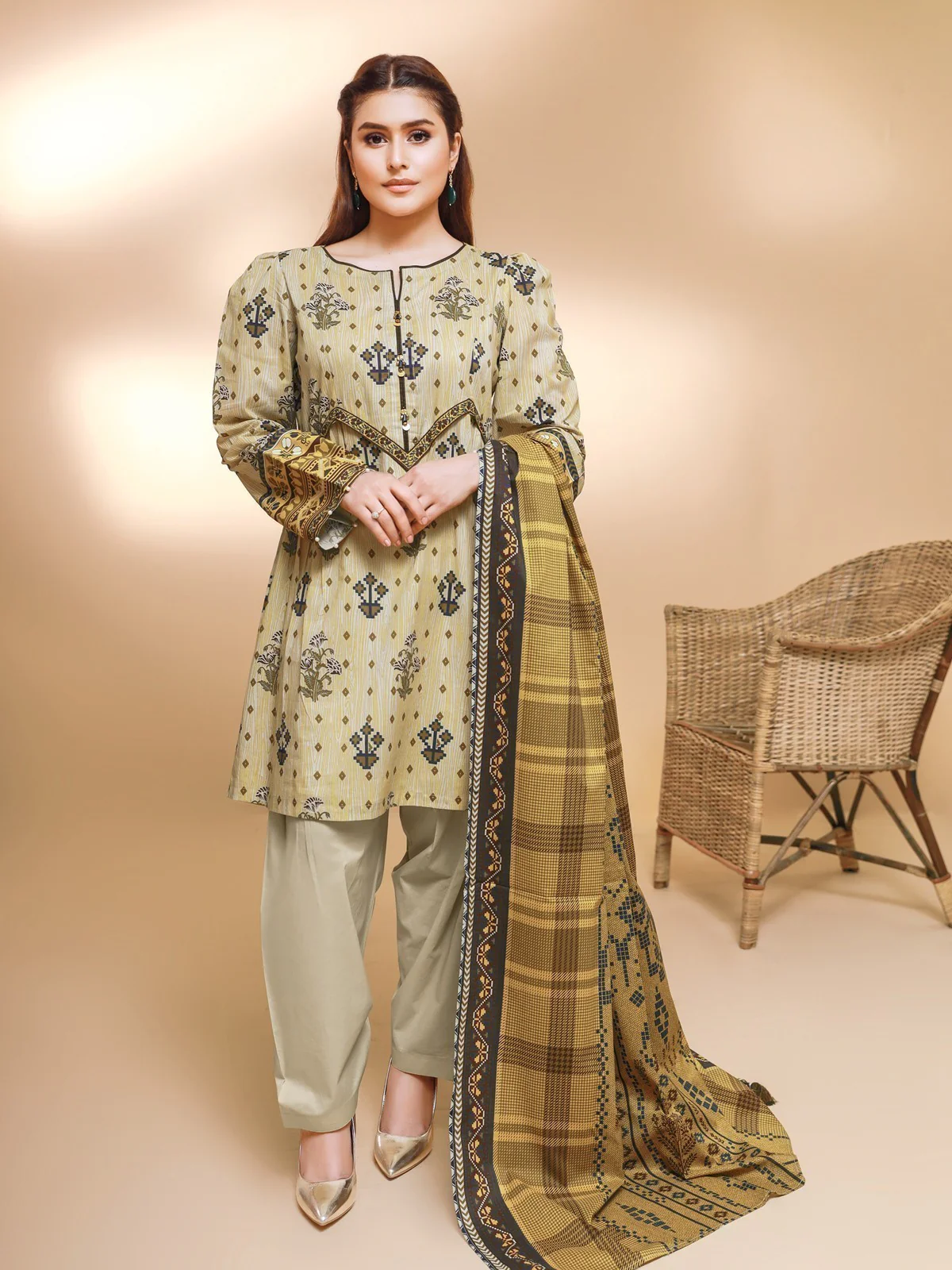 Unstitched Printed Cambric Suit - EWU21A7-21221