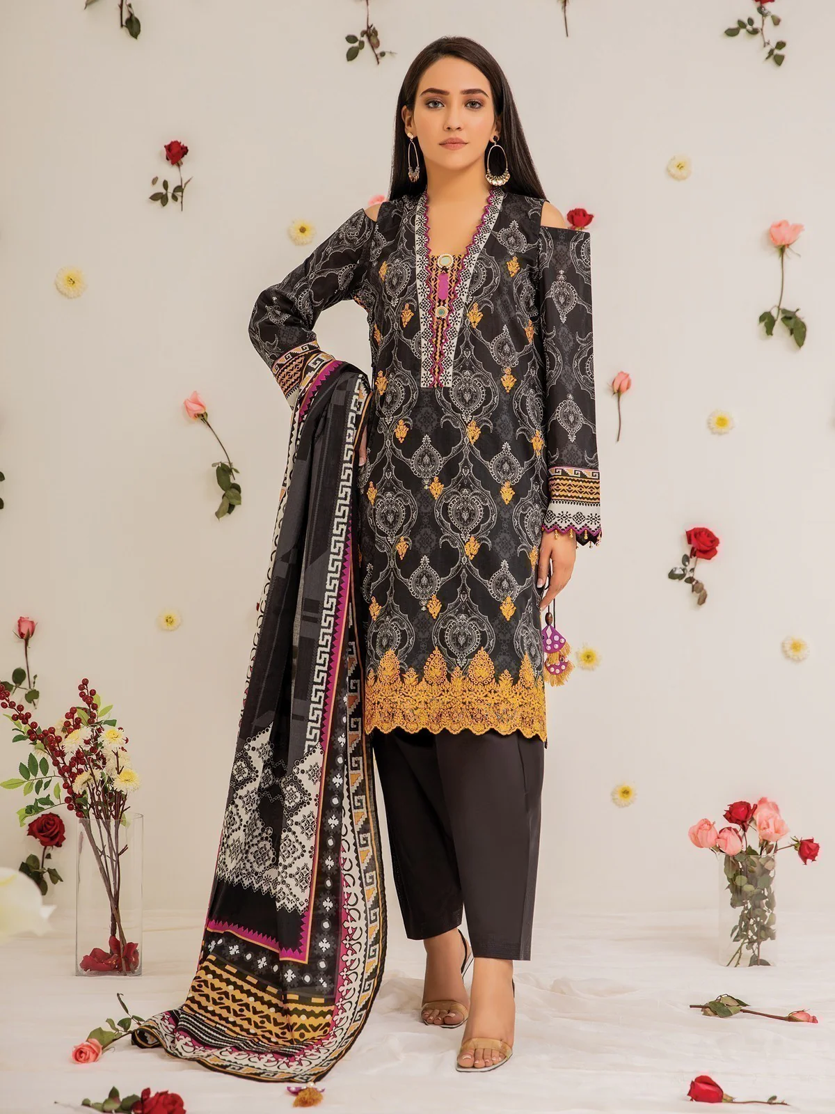 Unstitched Embroidered Lawn Suit - EWU21V2-20404