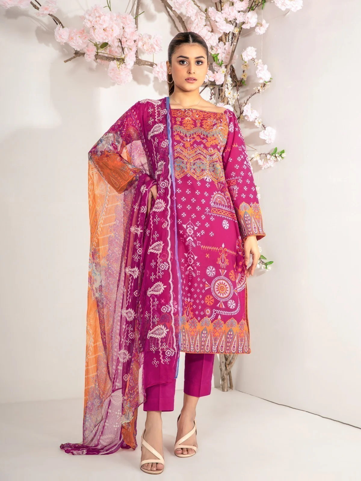 Unstitched Embroidered Lawn Suit - EWU21V2-20447