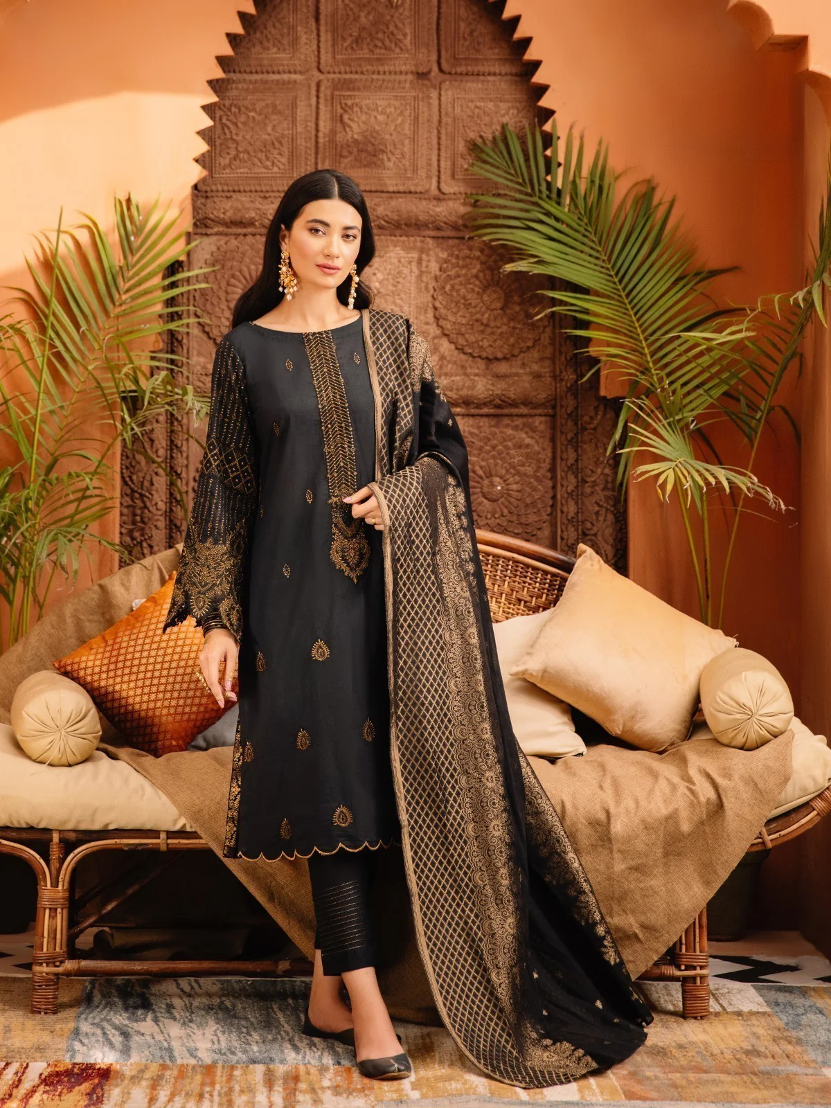 Unstitched Embroidered Lawn Suit - EWU21V2-21110