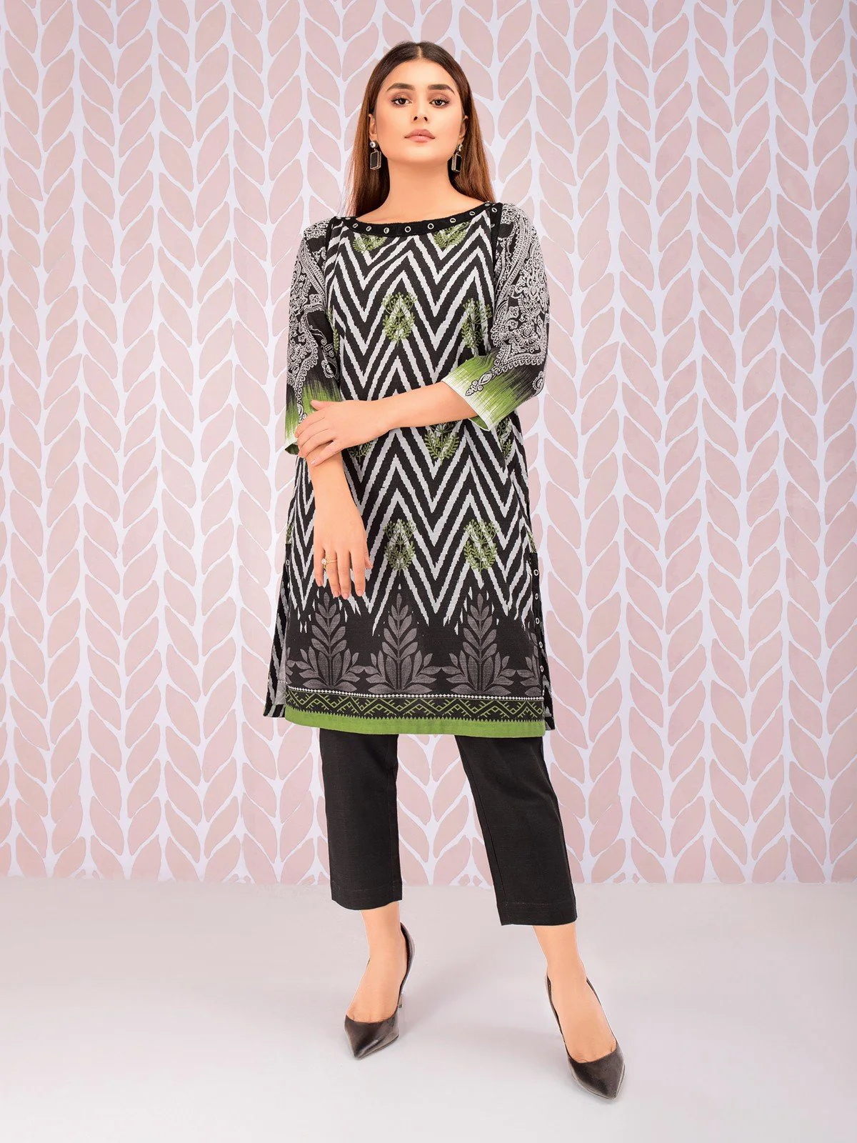 Unstitched Embroidered Cotton Shirt - EWU21V8-21725