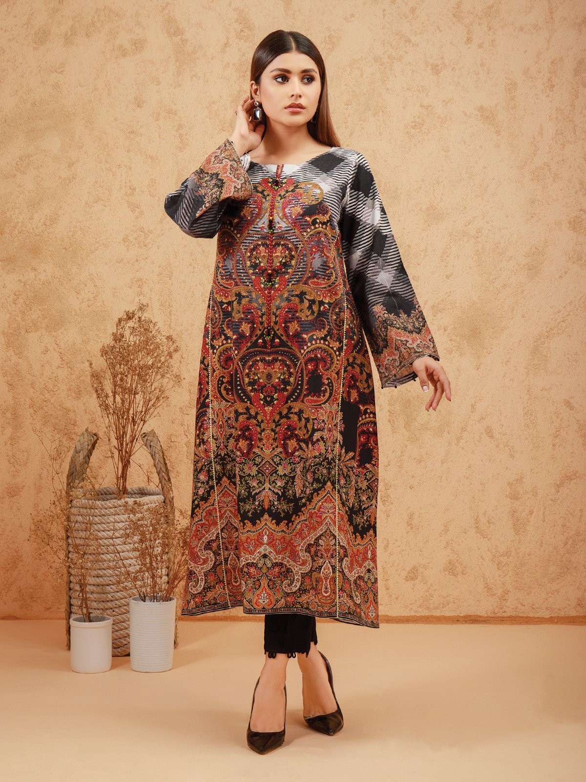 Unstitched Embroidered Cotton Shirt - EWU21V8-21740