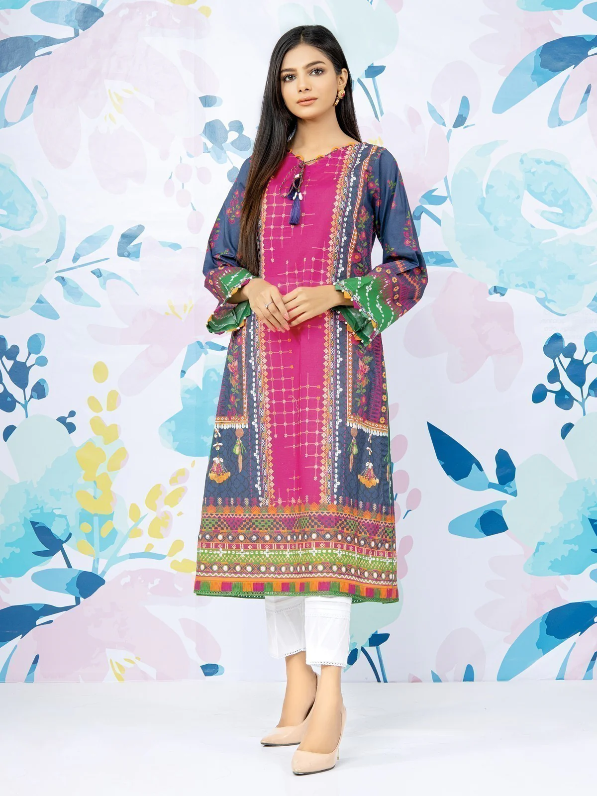 Unstitched Printed Lawn Shirt - EWU22A1-23359