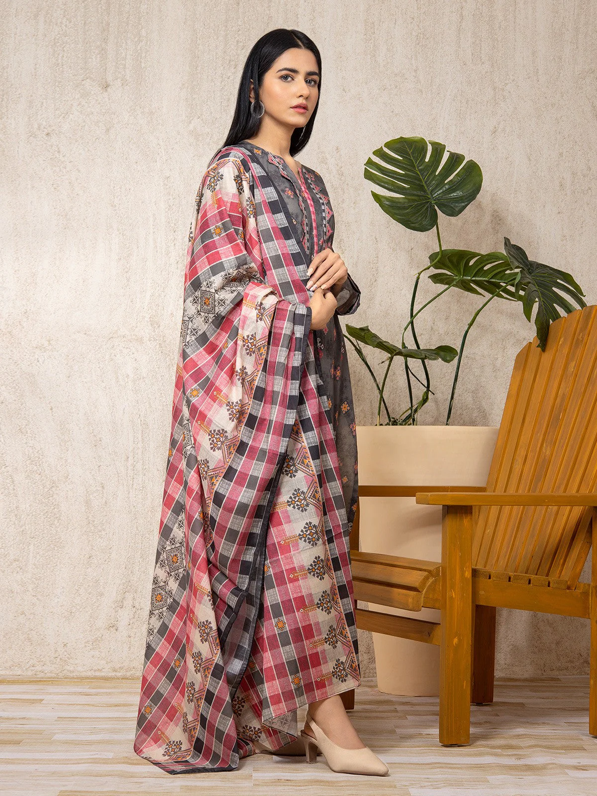 Unstitched Printed Lawn Shirt - EWU22A1-23418S