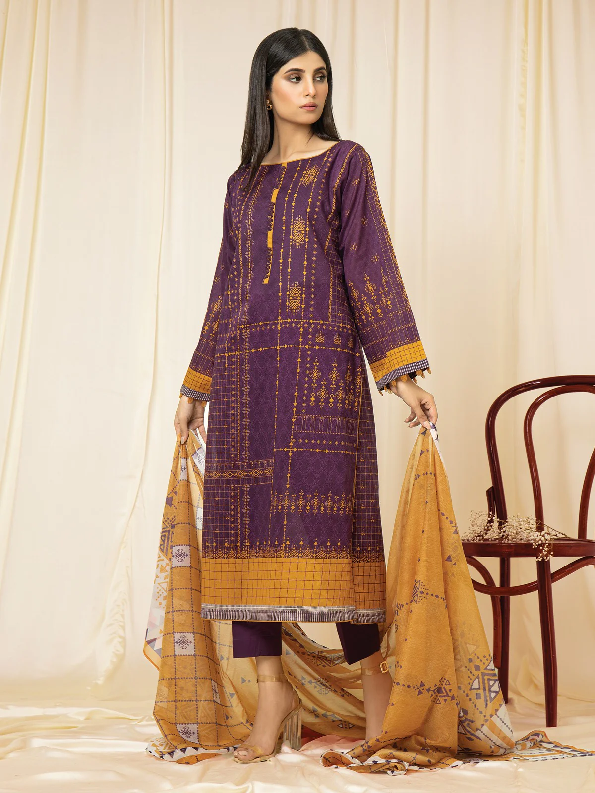 Unstitched Printed Lawn Suit - EWU22A2-23509
