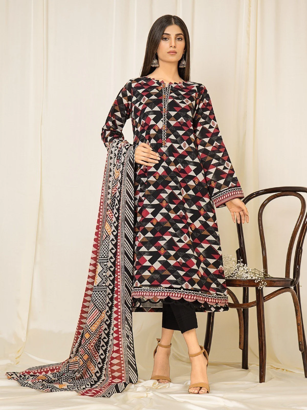 Unstitched Printed Khaddar Shirt Dupatta - EWU22A3-23153