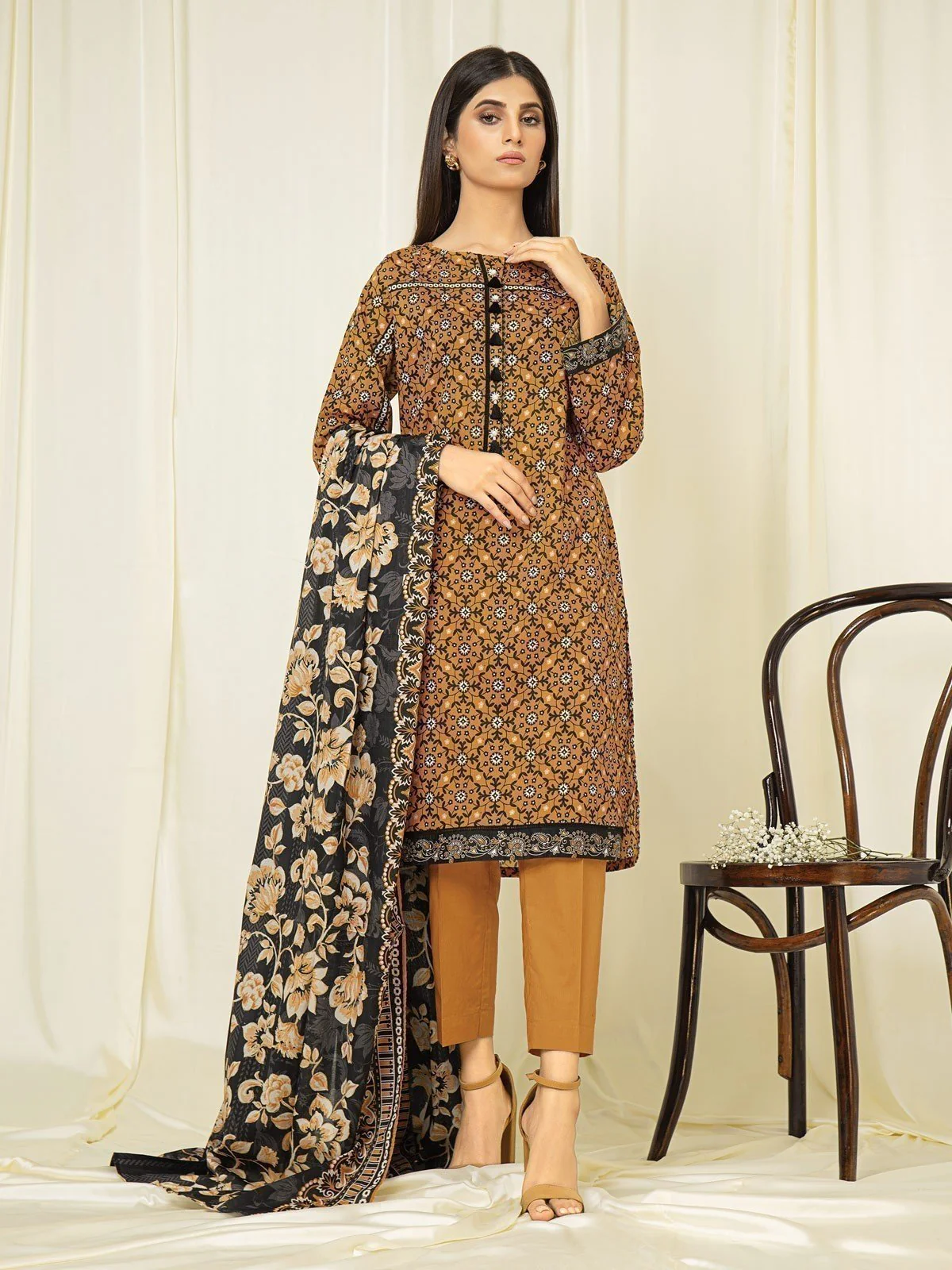 Unstitched Printed Khaddar Shirt Dupatta - EWU22A3-24284