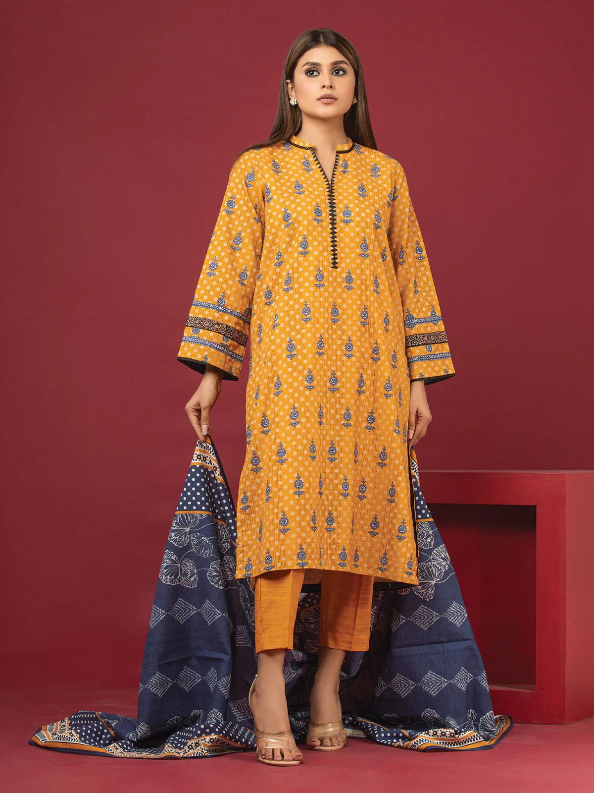 Unstitched Printed Khaddar Suit - EWU22A3-24465XXL