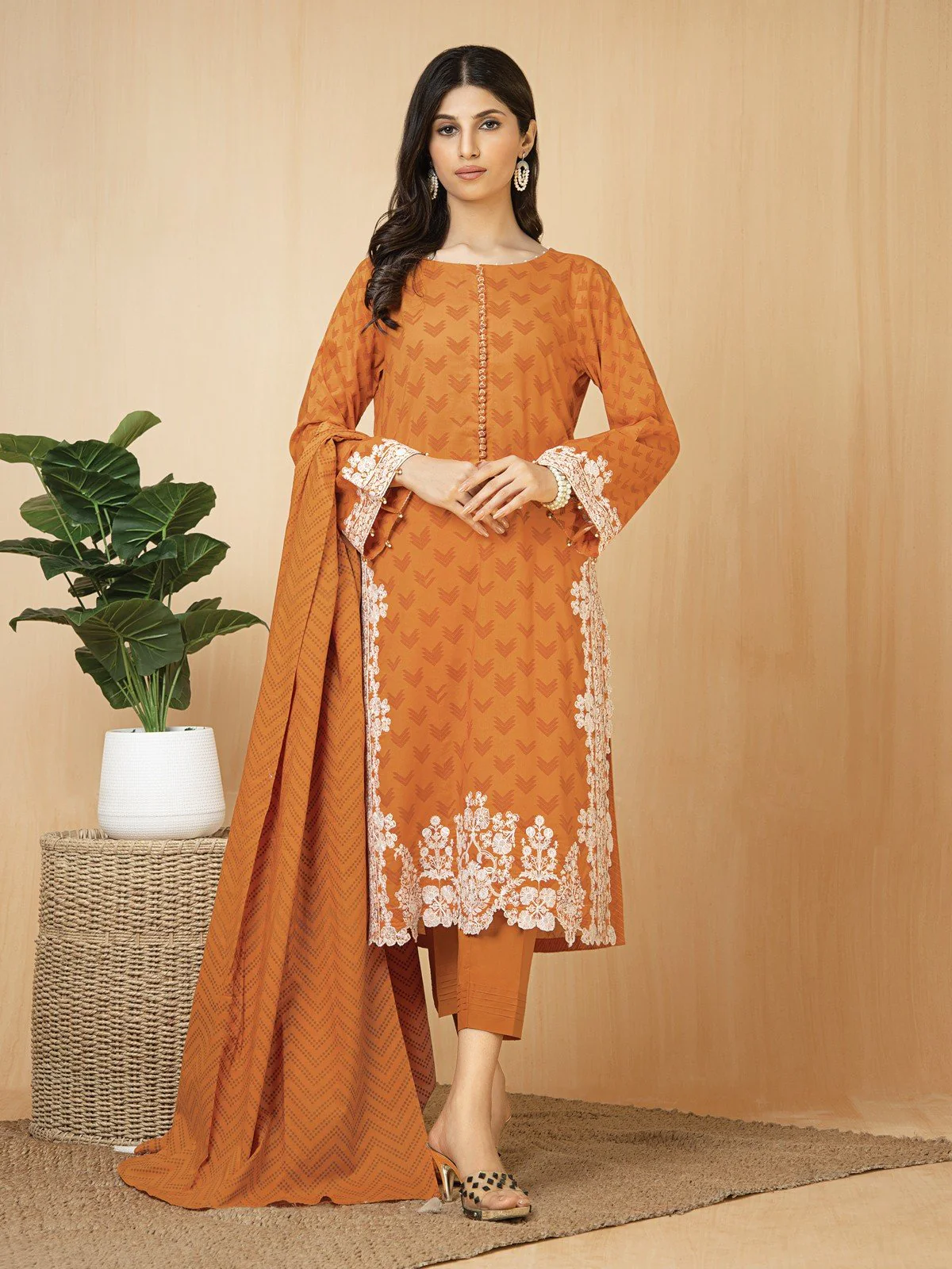 Unstitched Embroidered Lawn Suit - EWU22V1-23586