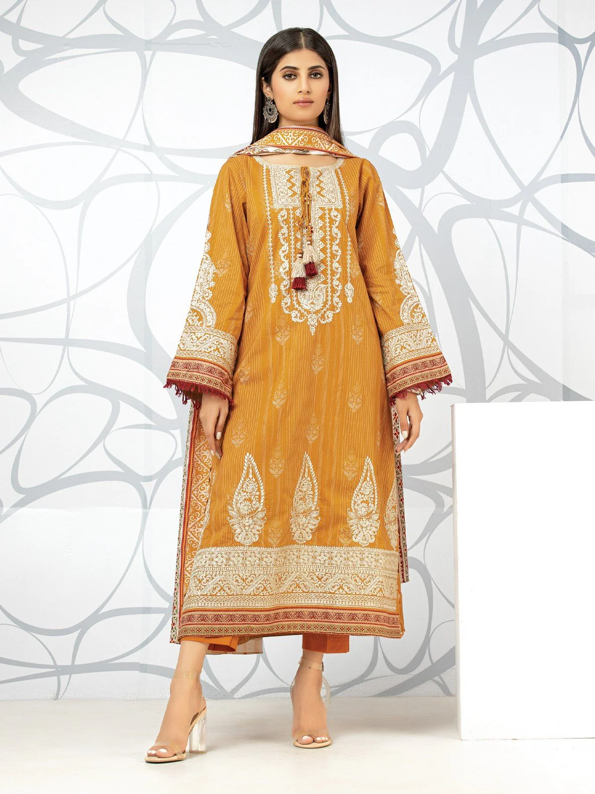 Unstitched Embroidered Lawn Suit - EWU22V1-23622