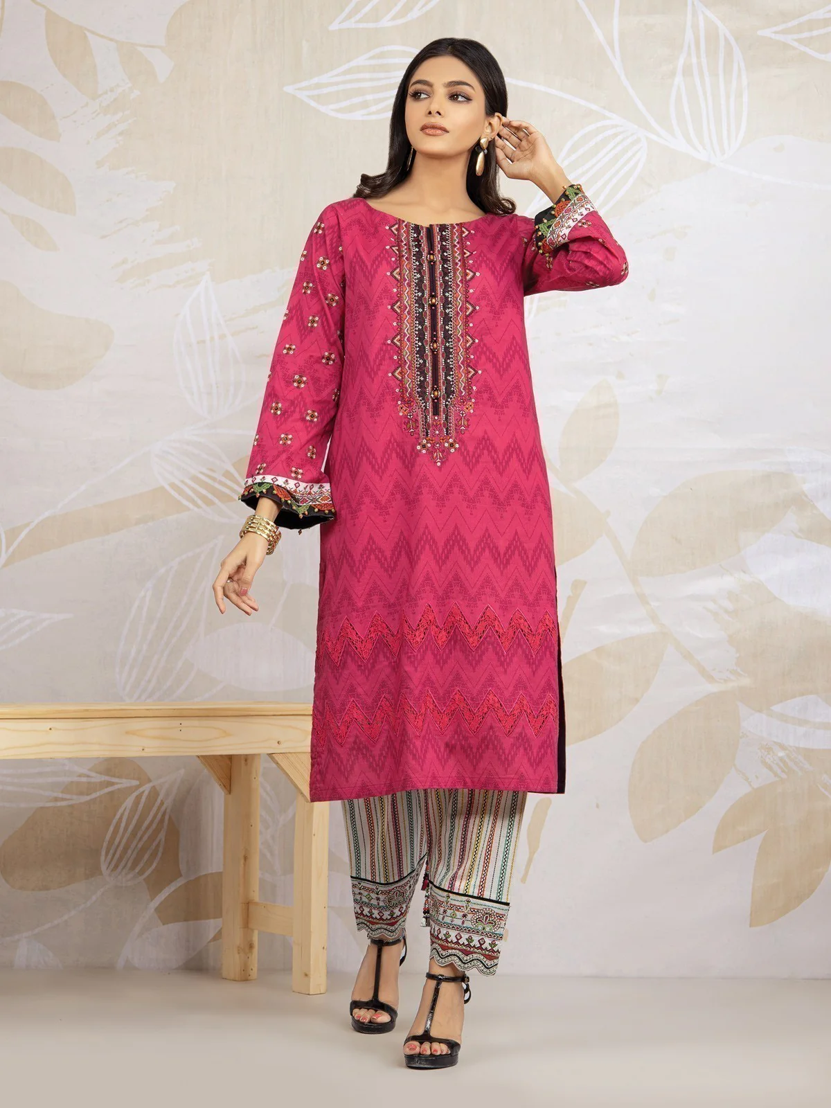 Unstitched Embroidered Lawn Shirt Trouser - EWU22V1-23667