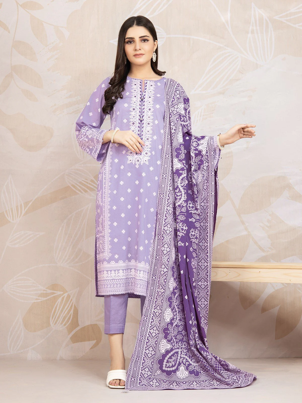 Unstitched Embroidered Lawn Suit - EWU22V1-23689
