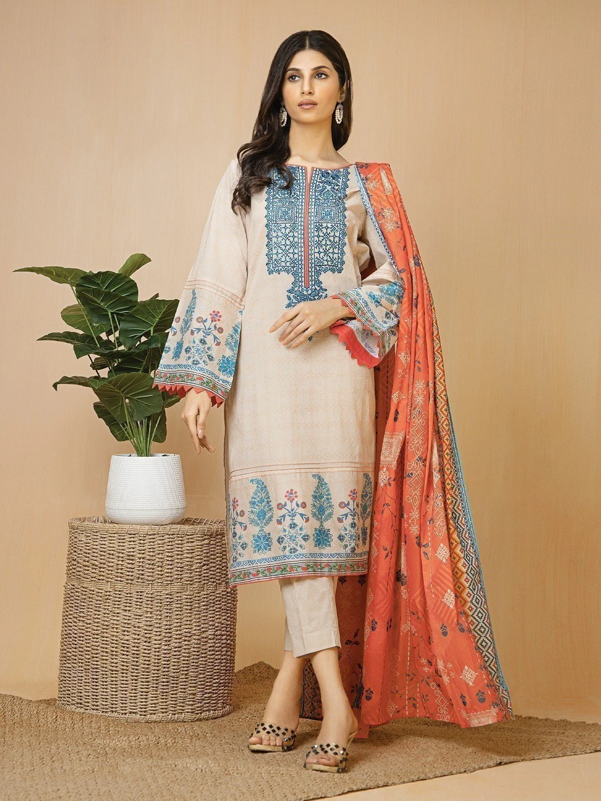 Unstitched Embroidered Lawn Suit - EWU22V1-23711
