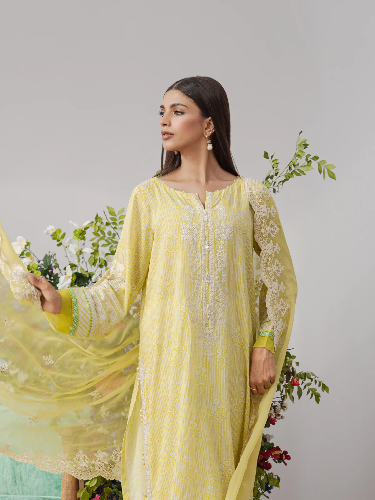 Unstitched Embroidered Lawn Suit - EWU22V1-26510 - Image 2