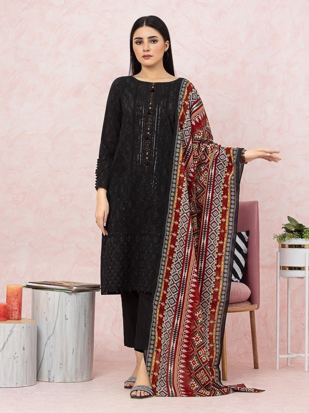 Unstitched Embroidered Lawn Suit - EWU22V1-26600