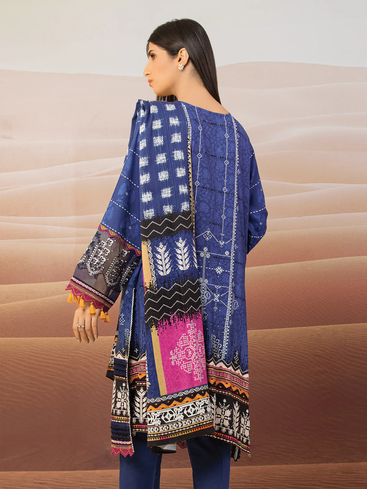 Unstitched Embroidered Crepe Viscose Suit - EWU22V10-25015 - Image 5