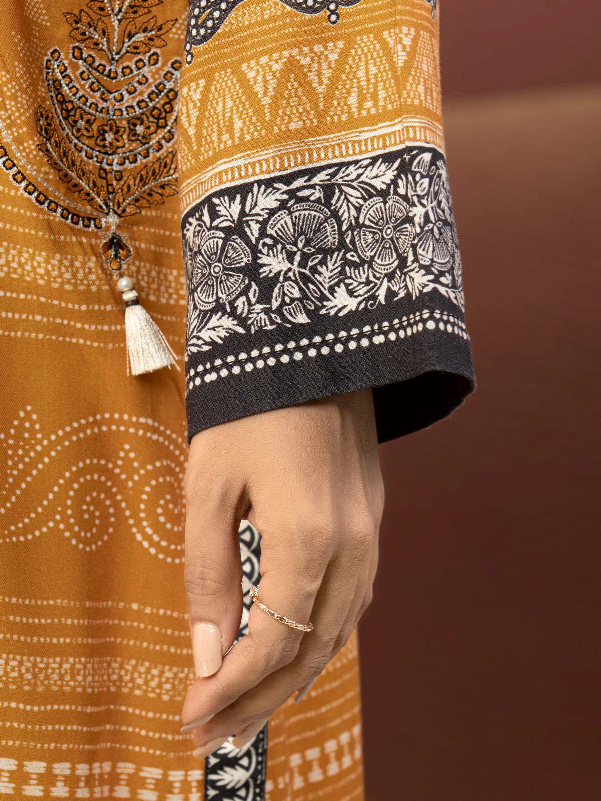 Unstitched Embroidered Crepe Viscose Suit - EWU22V10-25016 - Image 3