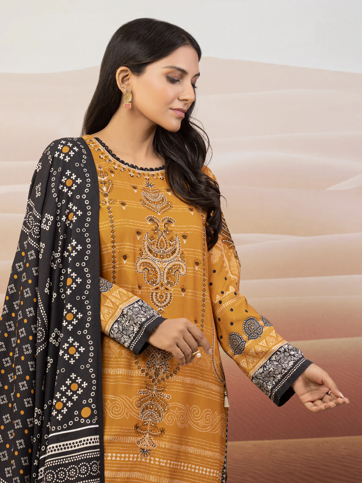 Unstitched Embroidered Crepe Viscose Suit - EWU22V10-25016 - Image 4