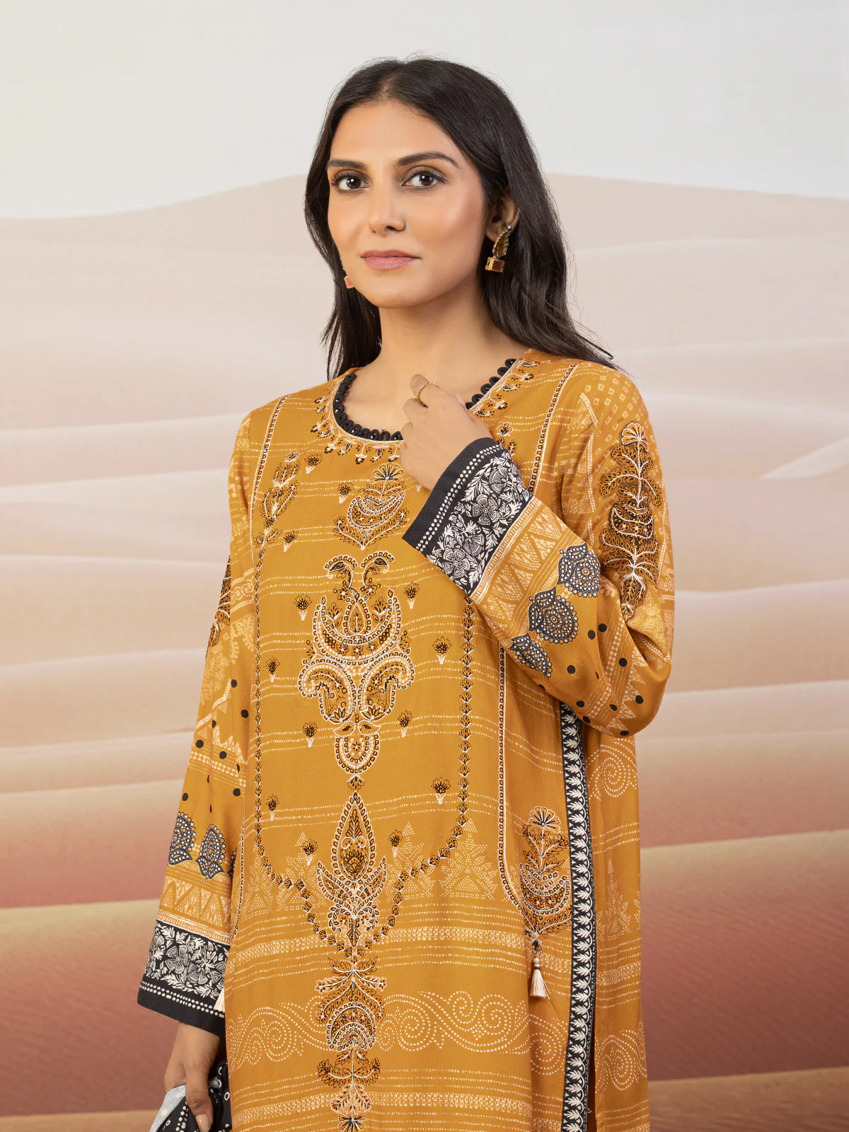 Unstitched Embroidered Crepe Viscose Suit - EWU22V10-25016 - Image 5