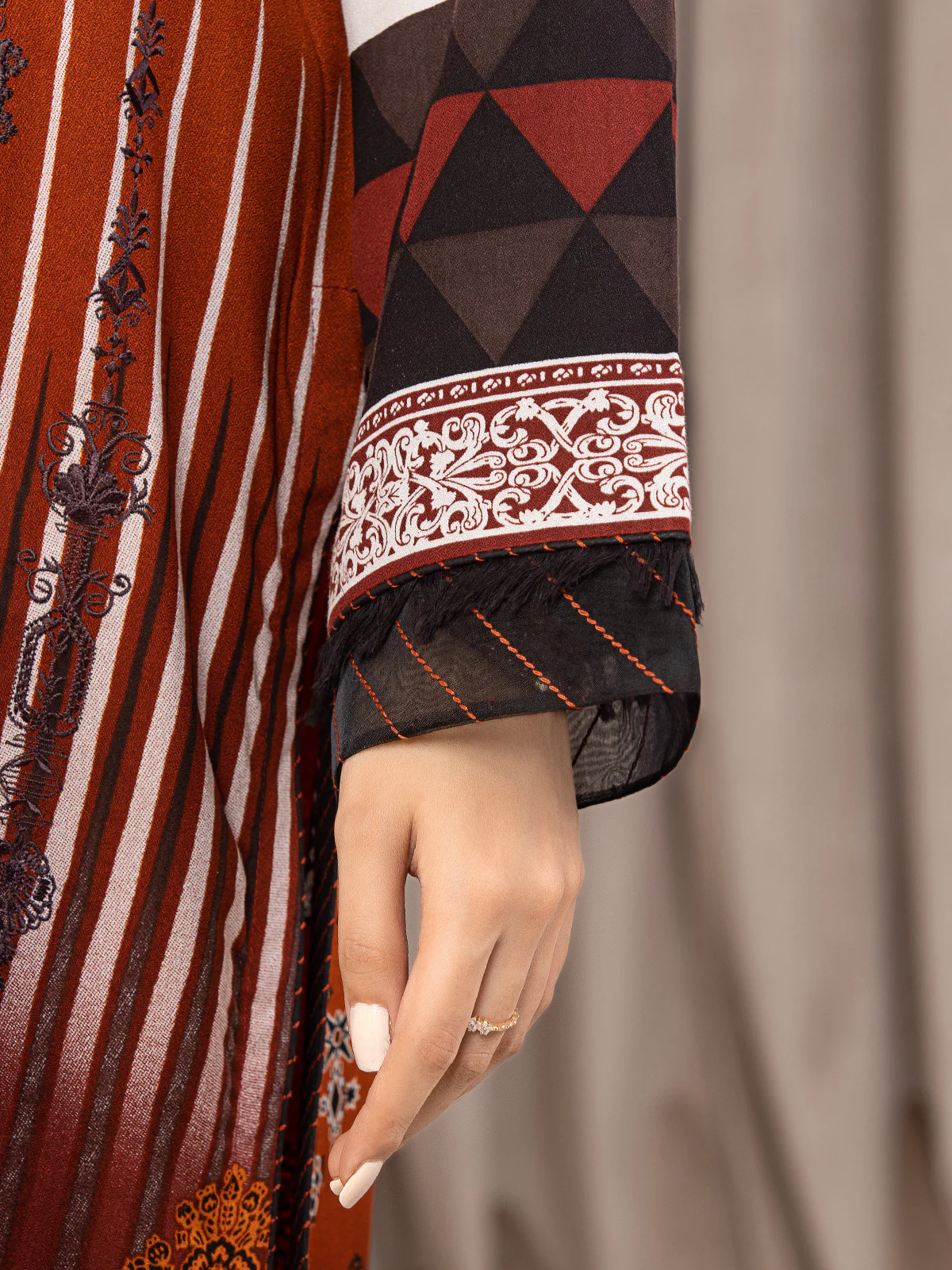 Unstitched Embroidered Crepe Viscose Suit - EWU22V10-25018 - Image 4