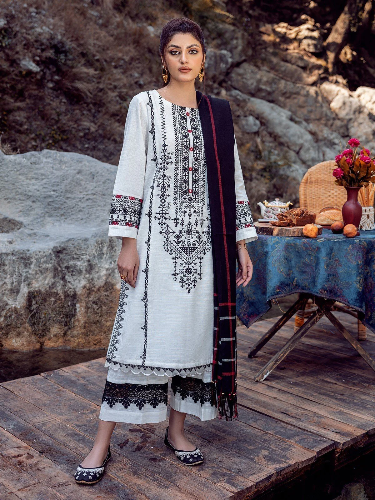 Unstitched Embroidered Crepe Viscose Suit - EWU22V10-25075