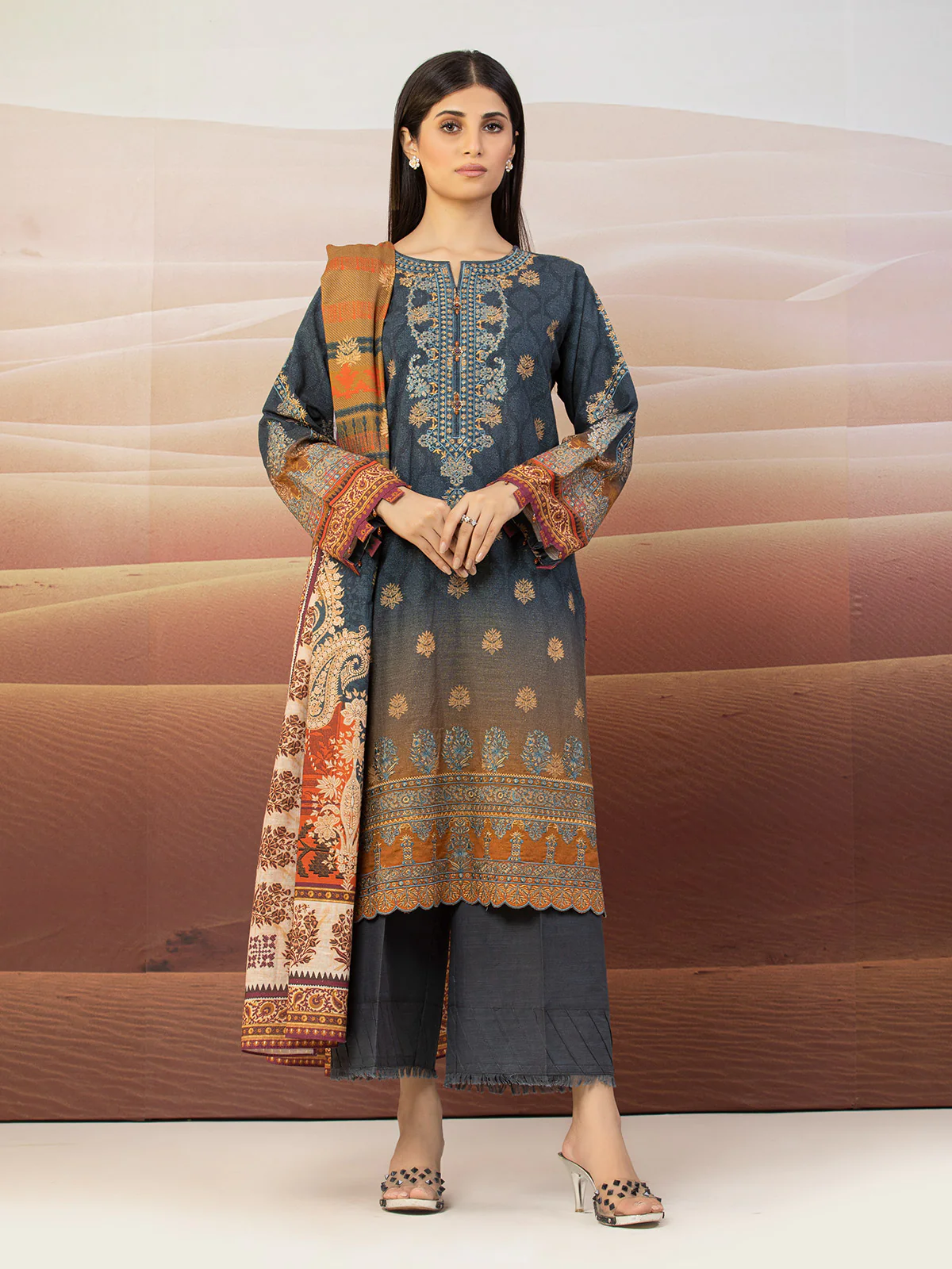 Unstitched Embroidered Khaddar Shirt - EWU22V11-25023S - Image 6