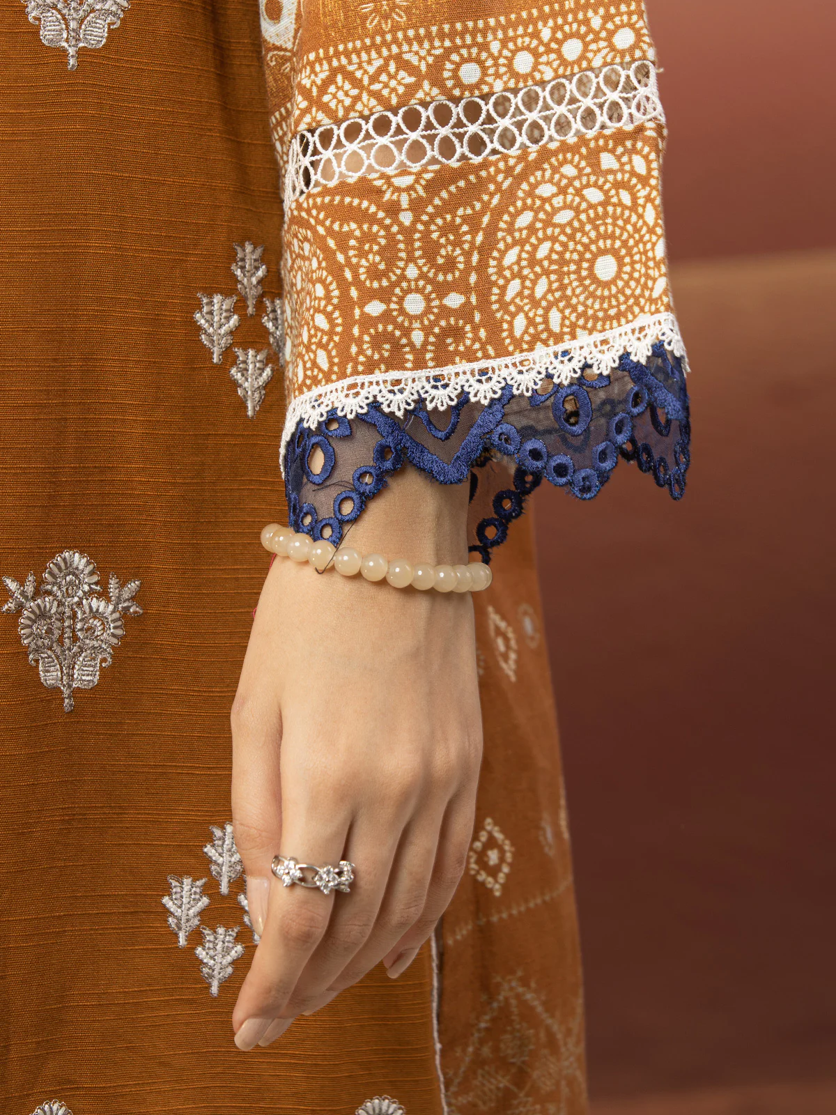 Unstitched Embroidered Khaddar Suit - EWU22V12-25011 - Image 4