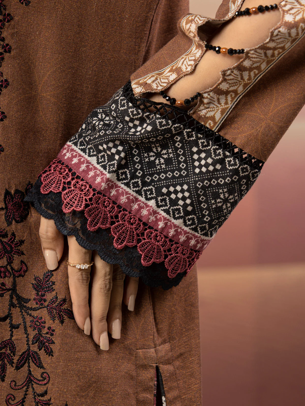 Unstitched Embroidered Khaddar Suit - EWU22V12-25014 - Image 4