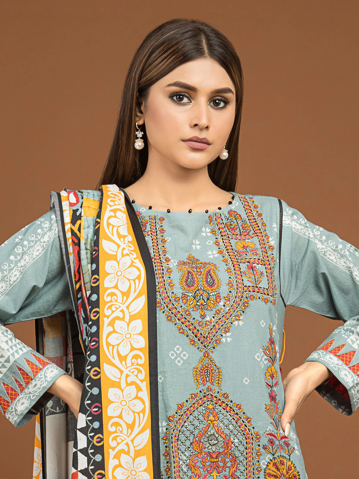 Unstitched Embroidered Viscose Suit - EWU22V13-24031 - Image 4
