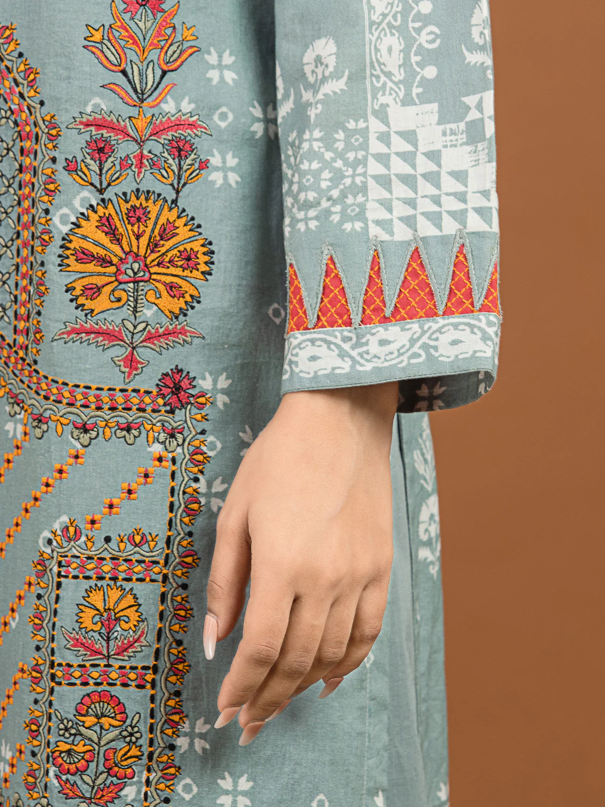 Unstitched Embroidered Viscose Suit - EWU22V13-24031 - Image 7