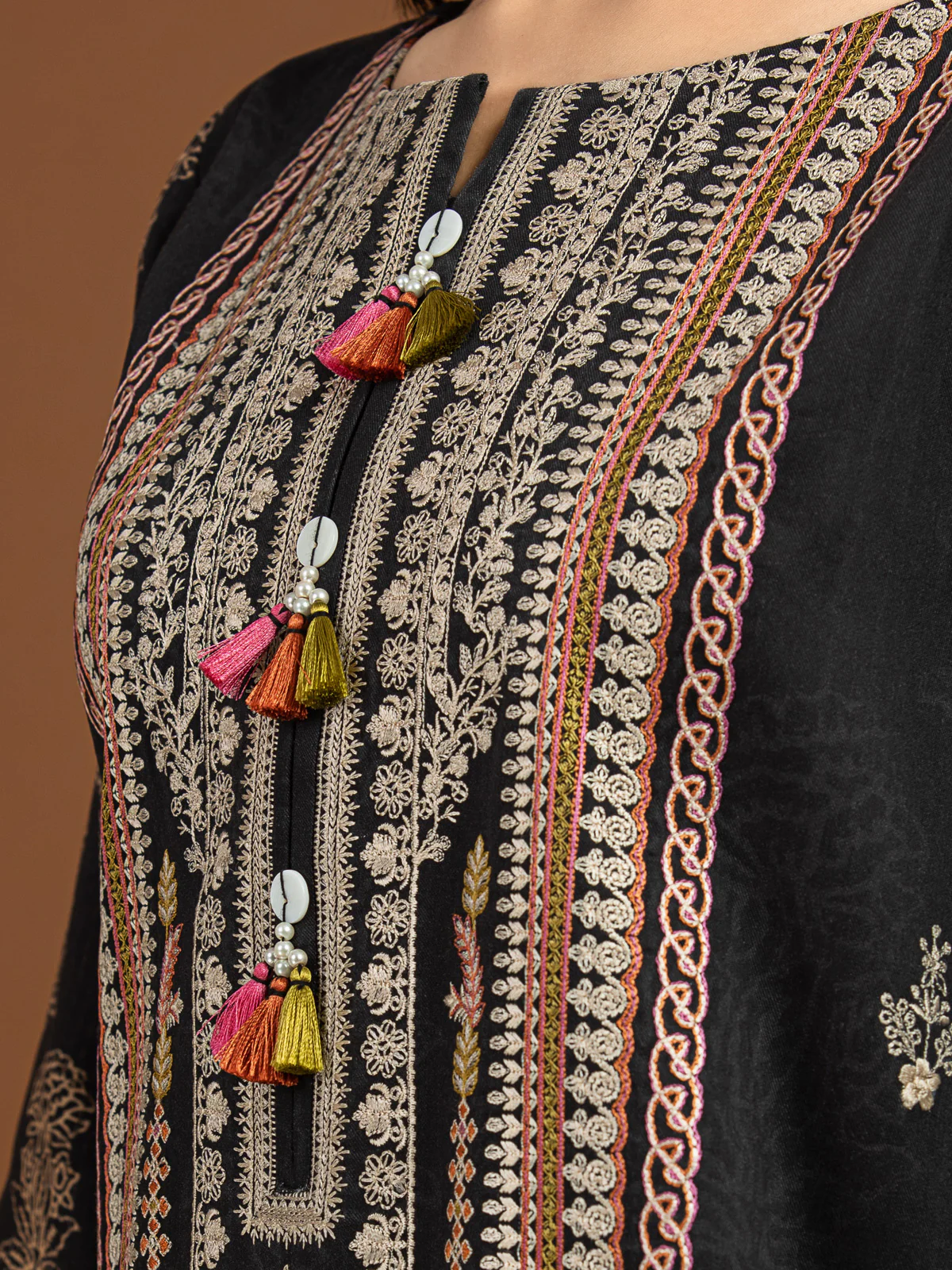 Unstitched Embroidered Viscose Suit - EWU22V13-24035XXL - Image 3