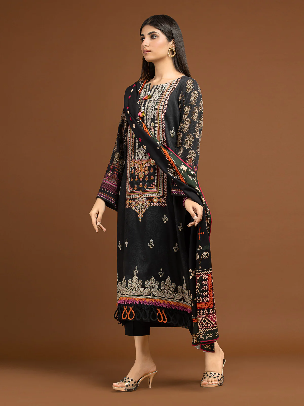 Unstitched Embroidered Viscose Suit - EWU22V13-24035XXL - Image 6