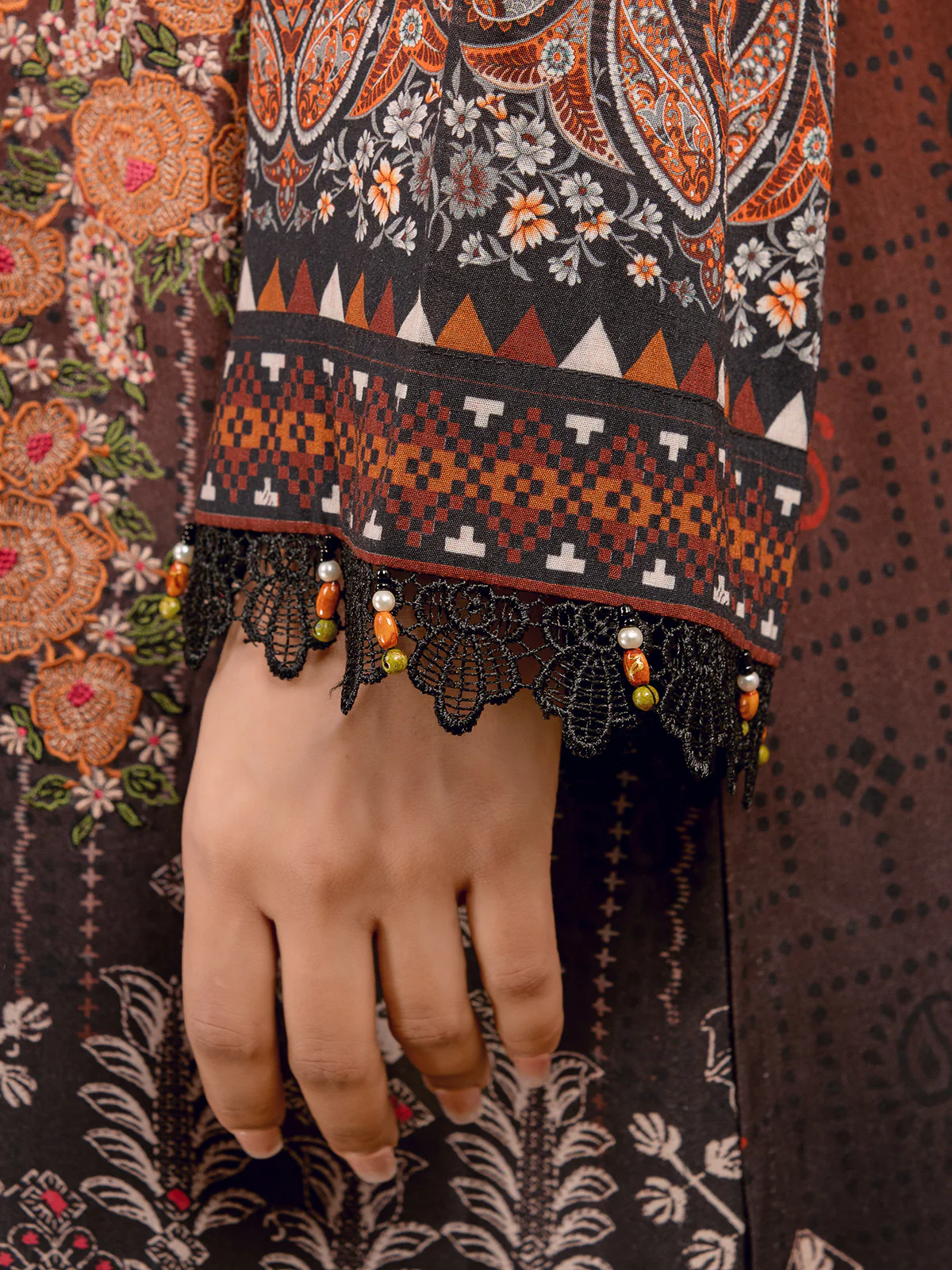 Unstitched Embroidered Viscose Suit - EWU22V13-24041 - Image 4