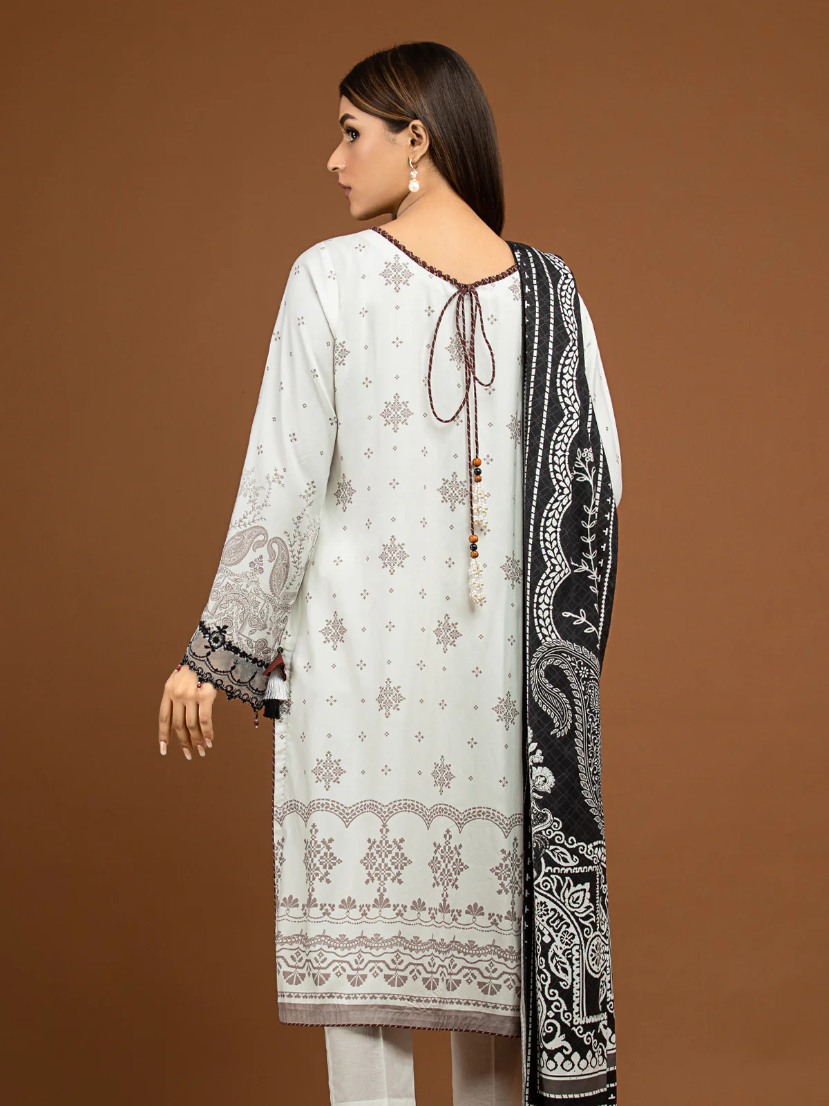 Unstitched Embroidered Viscose Shirt Dupatta - EWU22V13-24043SD - Image 5