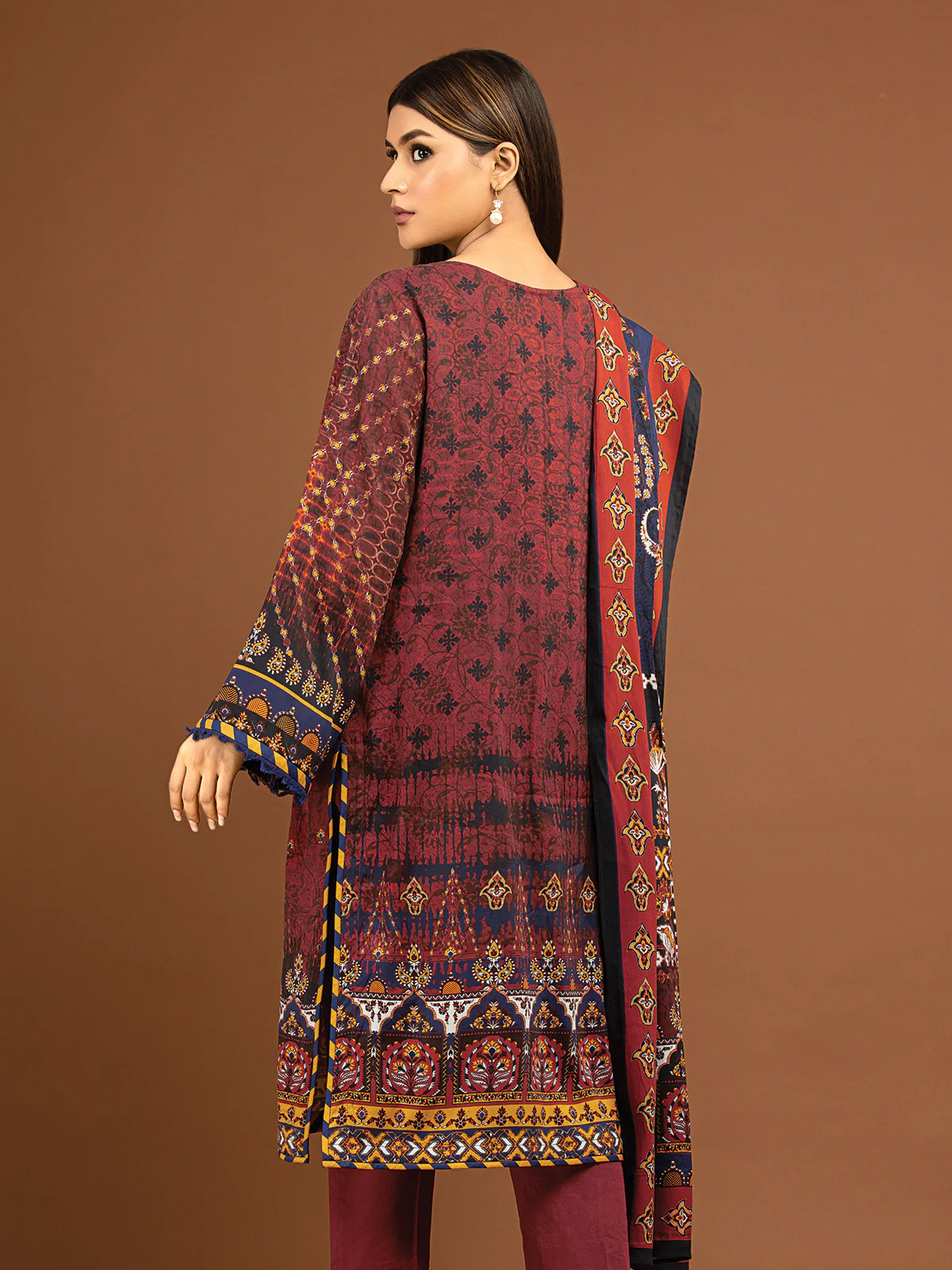 Unstitched Embroidered Viscose Suit - EWU22V13-24050 - Image 6
