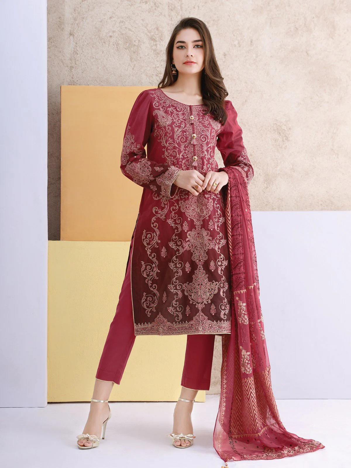 Unstitched Embroidered Cambric Suit - EWU22V2-21117